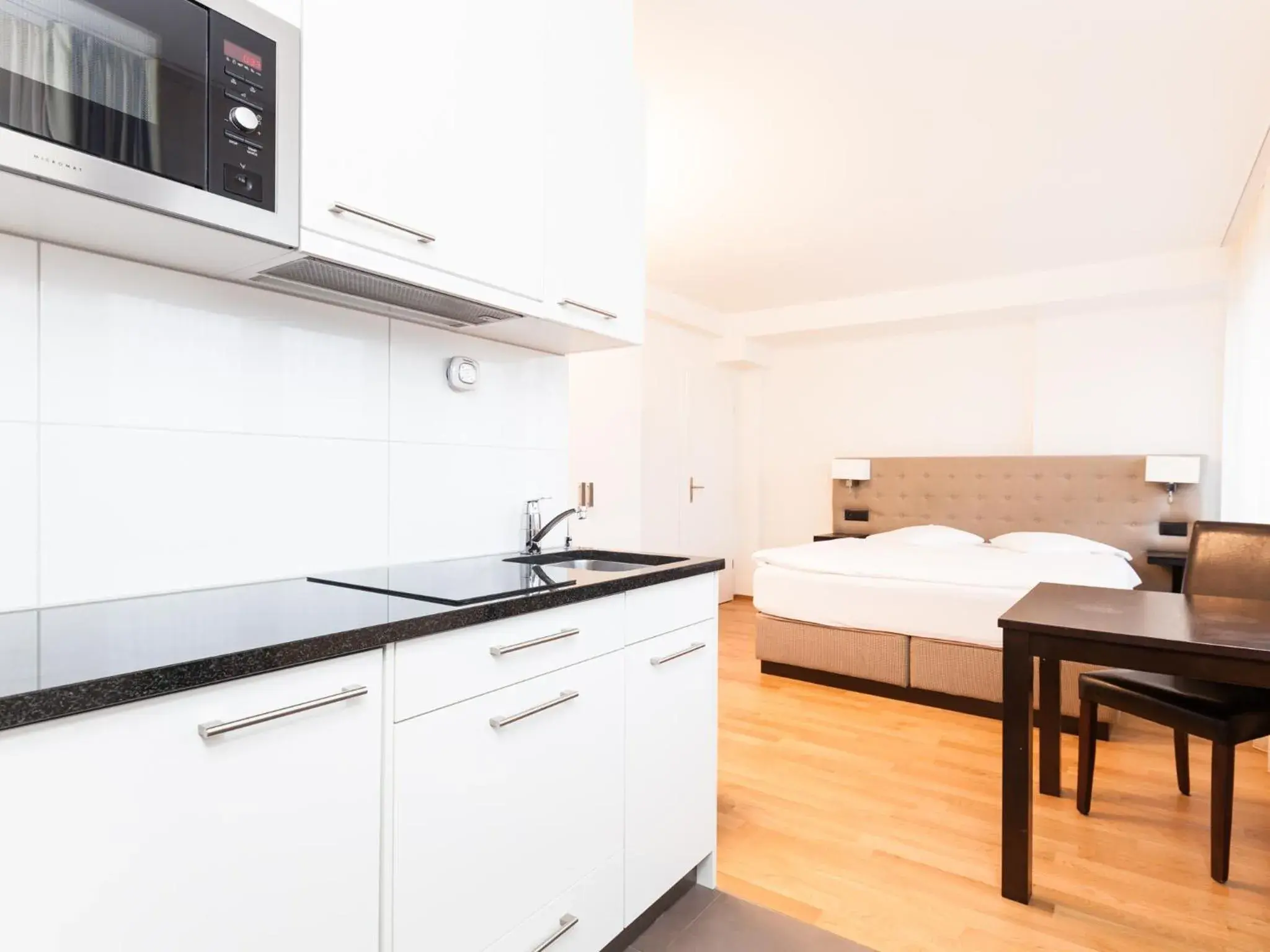 Bed in Swiss Star Longstreet - Self Check-In Bed in Swiss Star Longstreet - Self Check-In