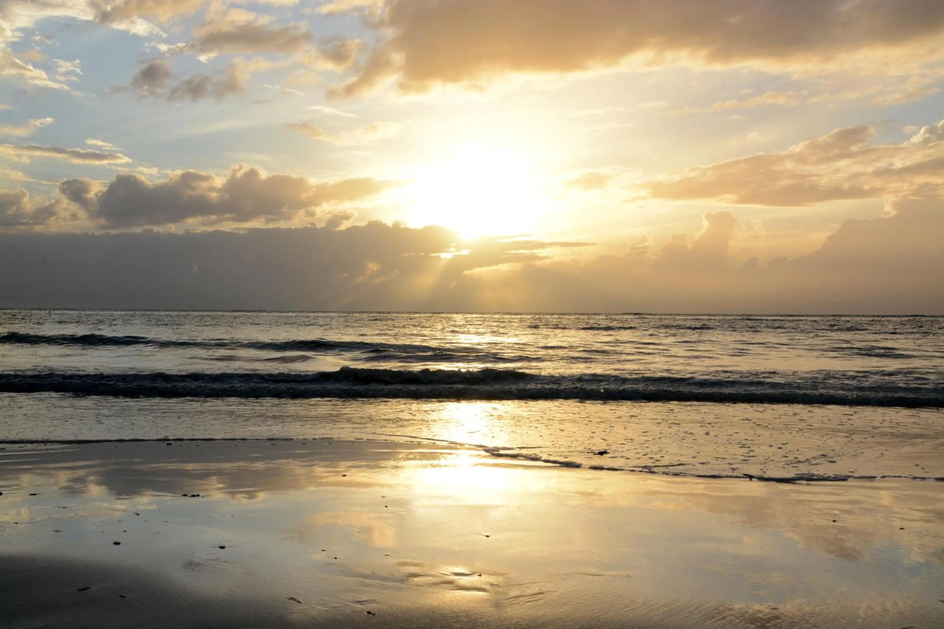 Sunrise in Zanzibar Bahari Villas