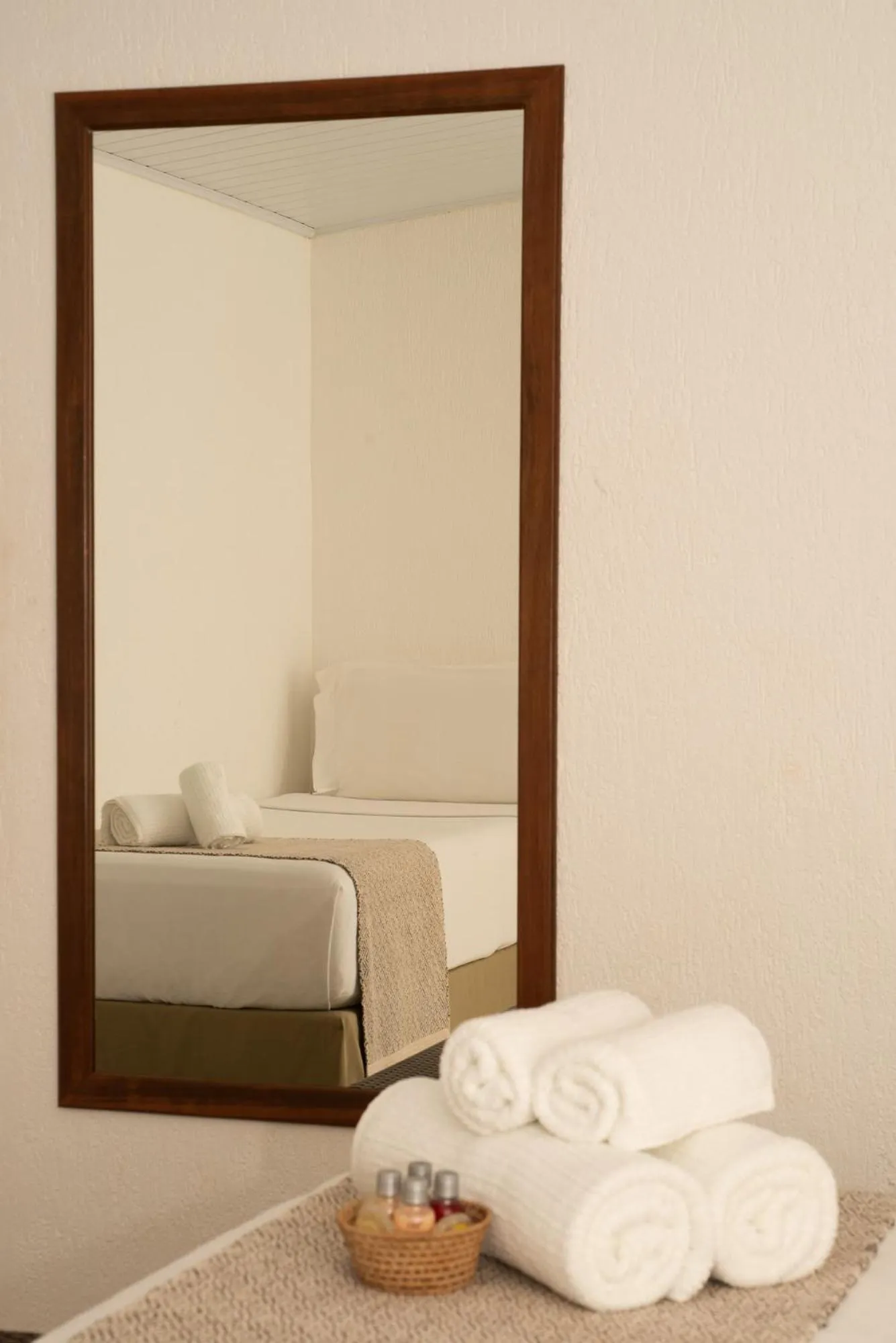 Photo of the whole room, Bed in Pousada Malibu