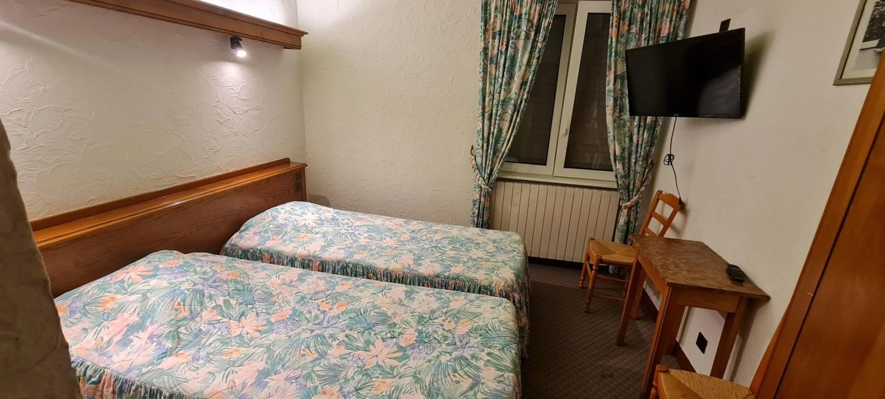 Bed in A la couronne d'or