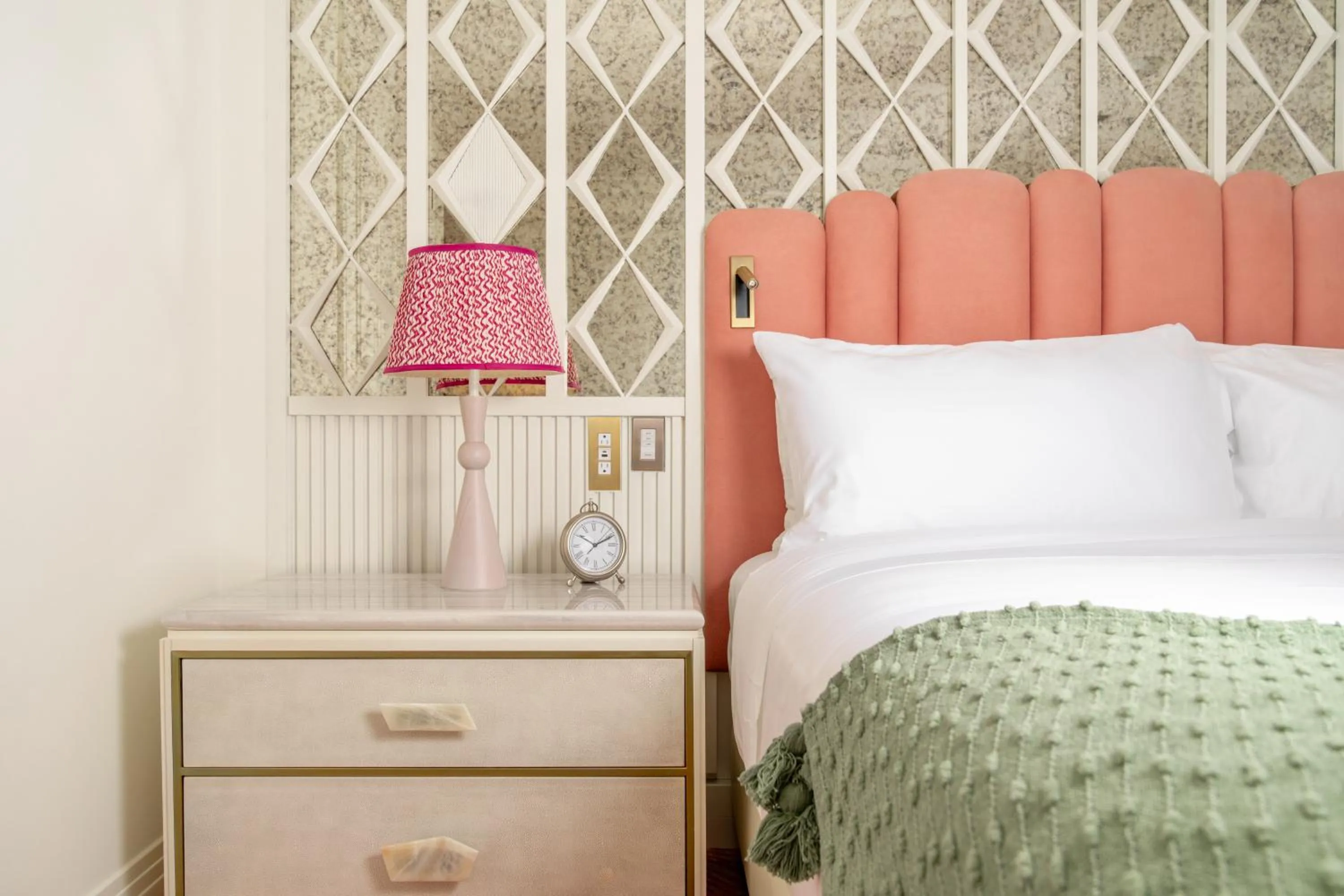 Bedroom, Bed in Palm House Hotel Palm Beach