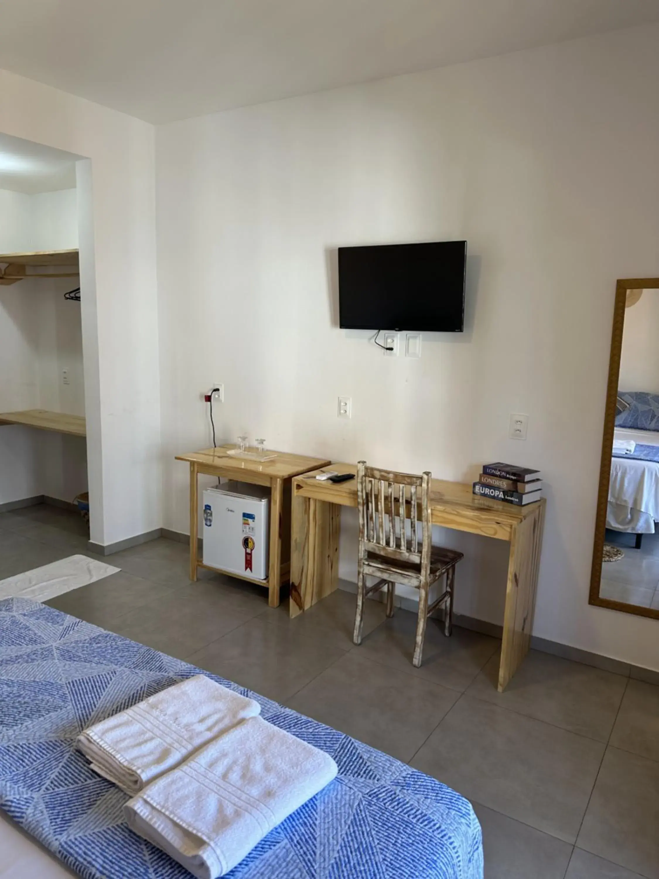 TV and multimedia, Bed in Pousada Isabel Araújo TV and multimedia, Bed in Pousada Isabel Araújo