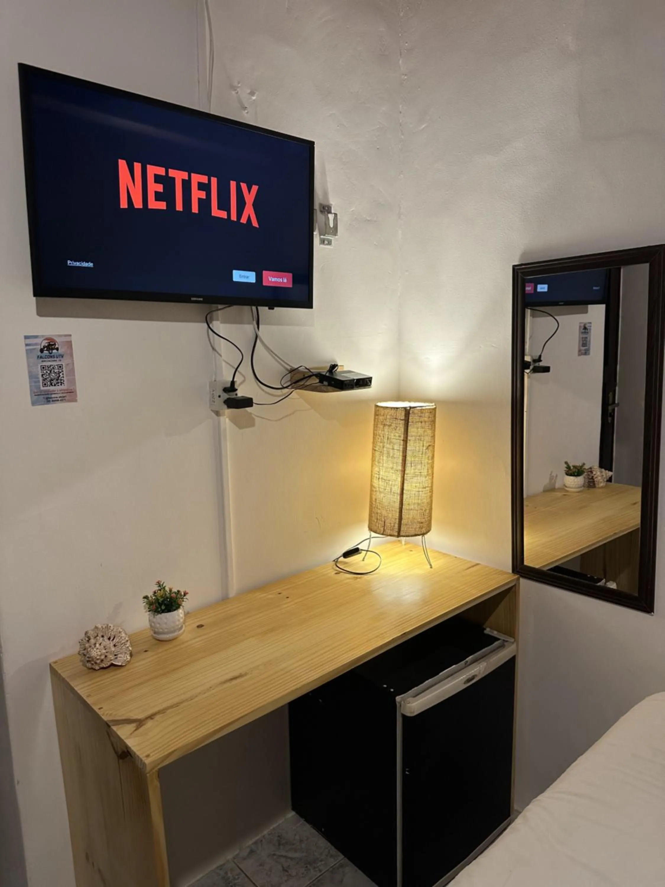 TV and multimedia, Bed in Pousada Isabel Araújo