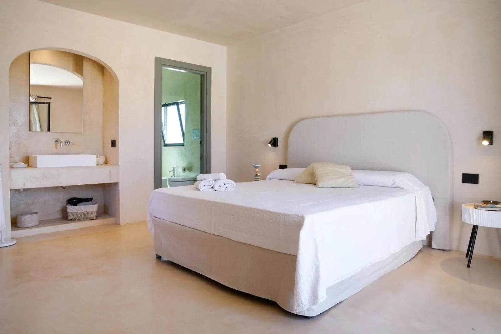 Photo of the whole room, Bed in Parco Degli Aranci