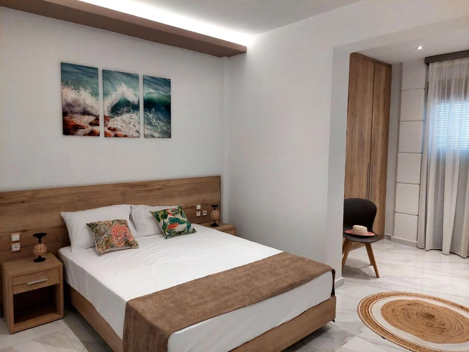 Alexa Luxury Suites