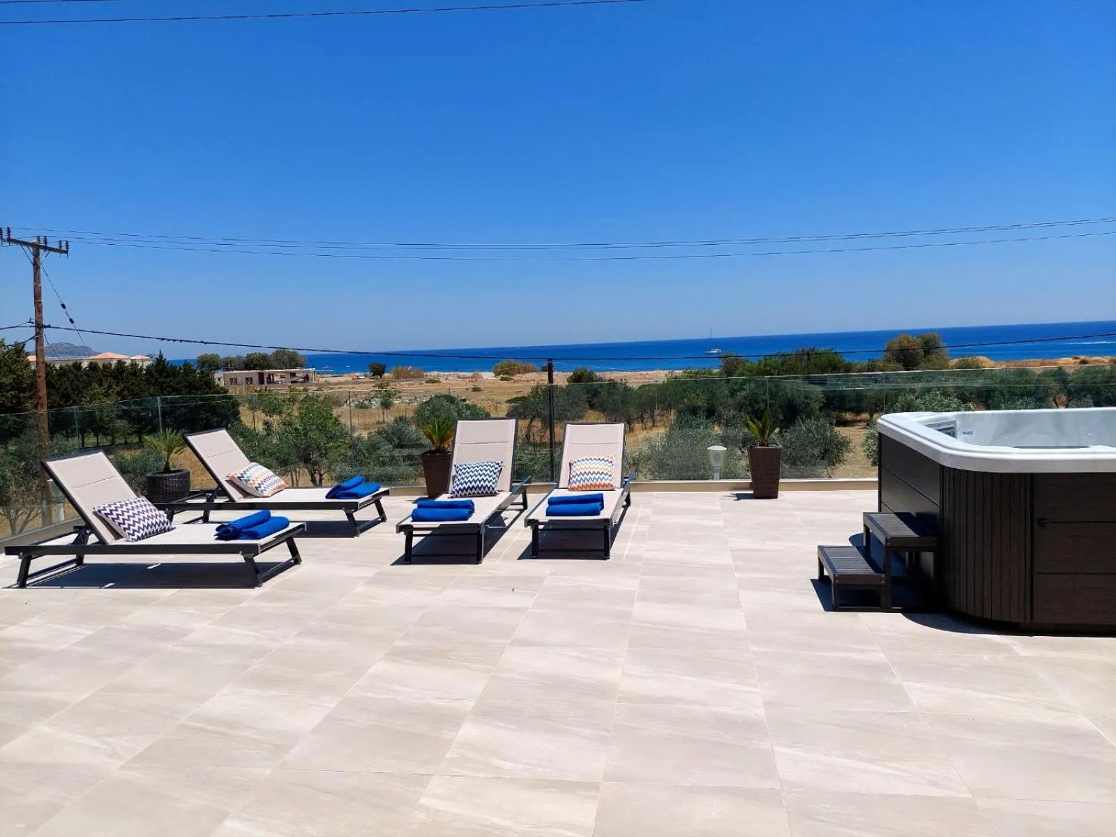 Alexa Luxury Suites