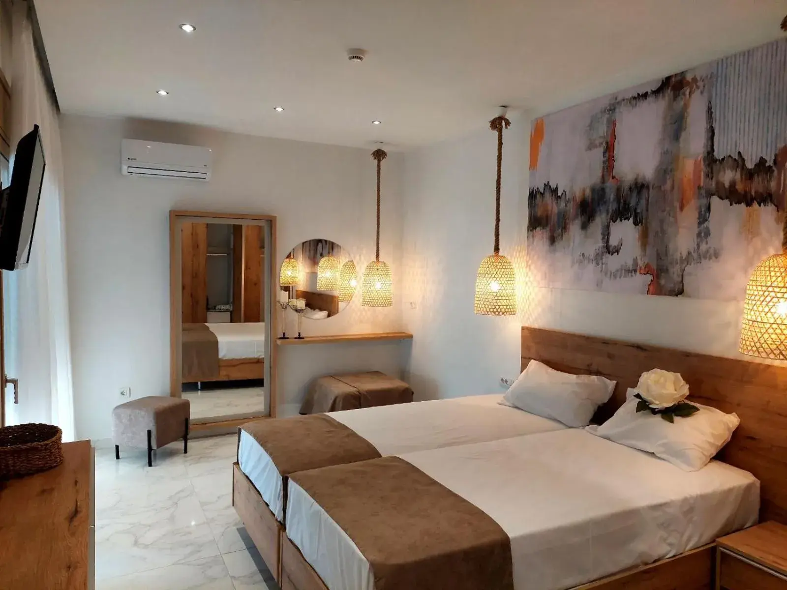 Alexa Luxury Suites Alexa Luxury Suites