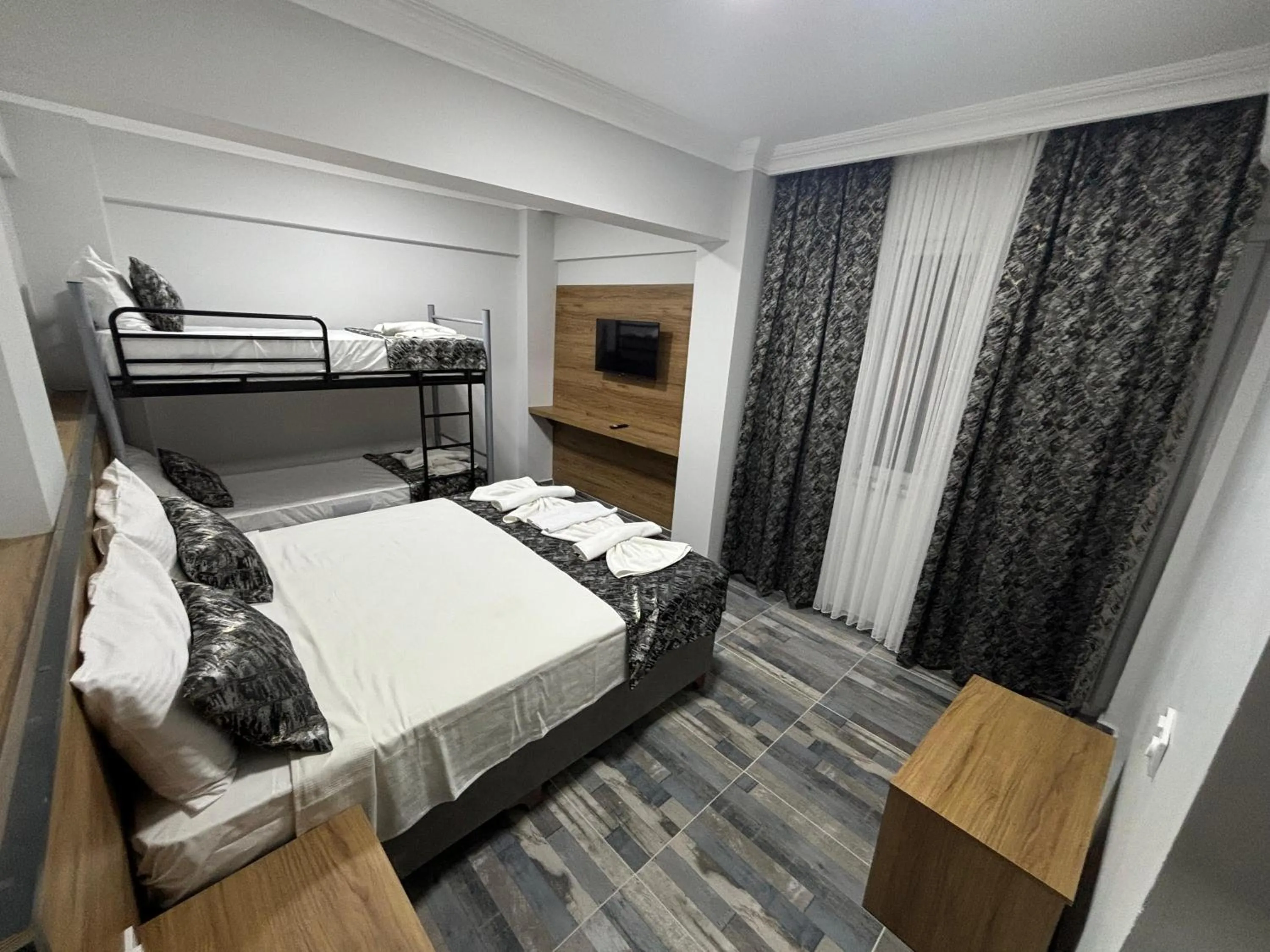 Quadruple Room in Akapella