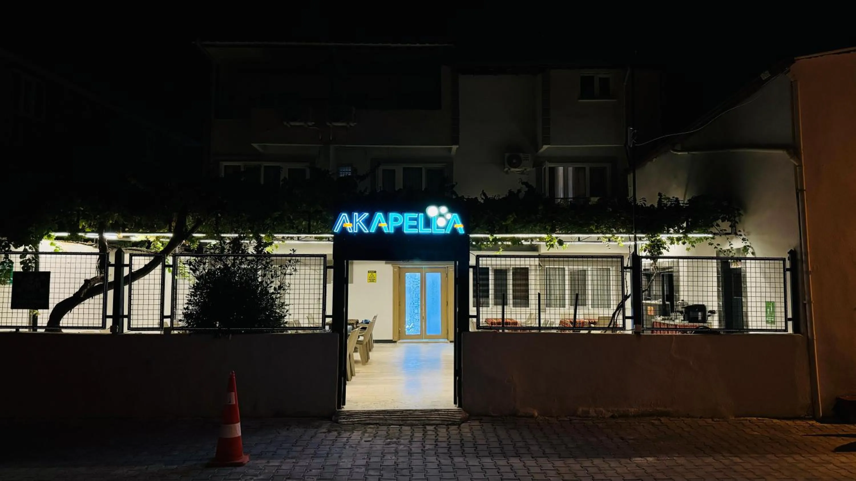 Akapella