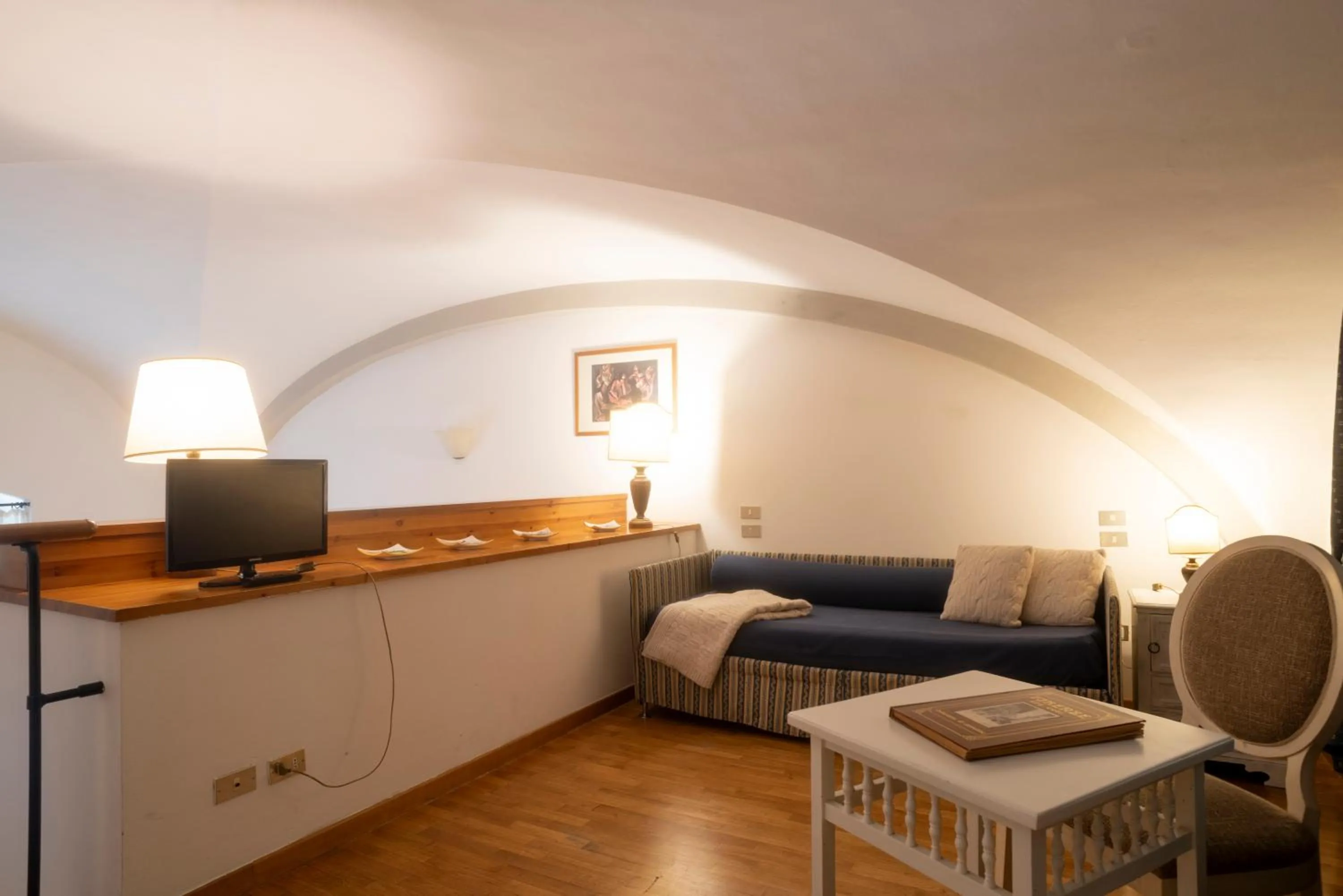 TV and multimedia in Hotel Residence La Contessina