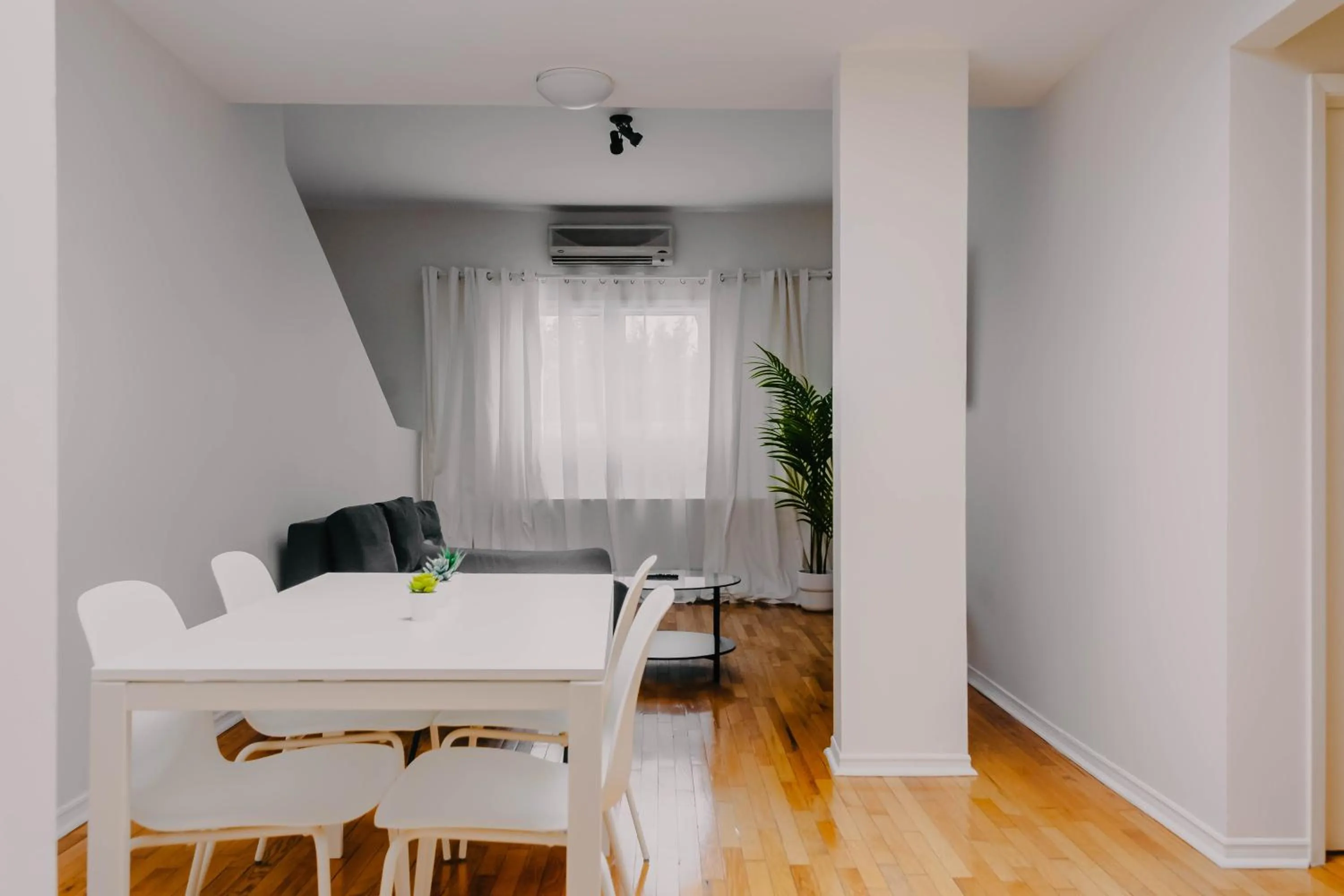 Living room in Lum The Queen