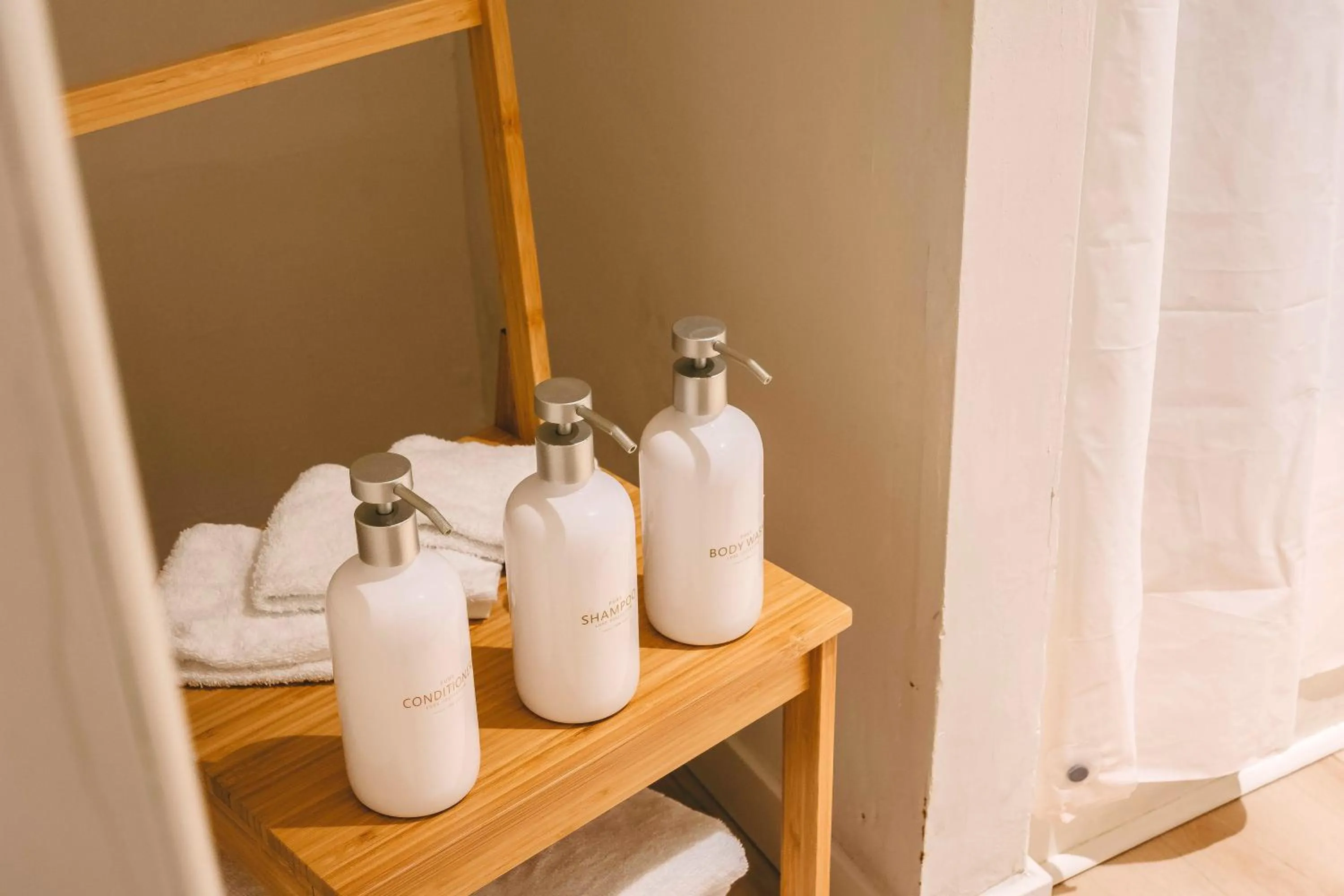 Bathroom in Lum The Queen