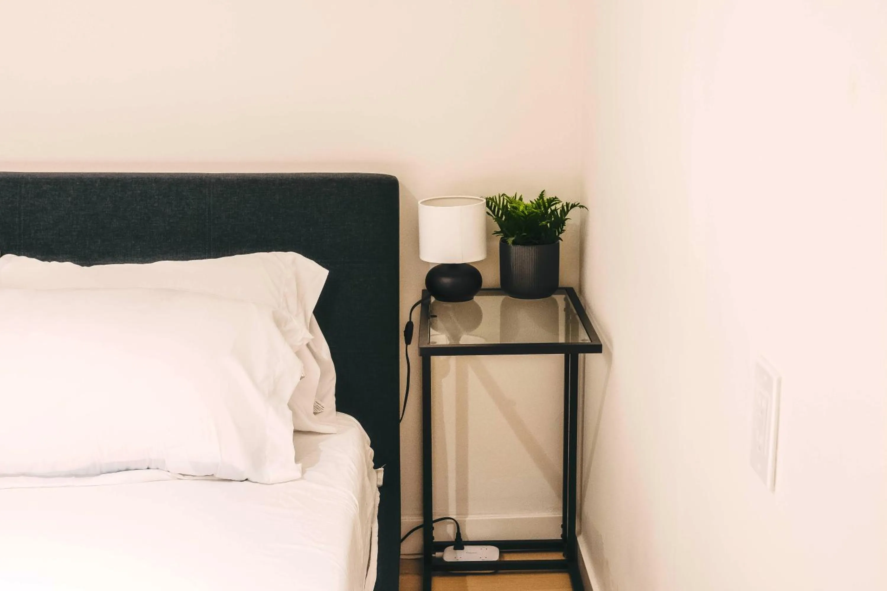 Bed in Lum The Queen