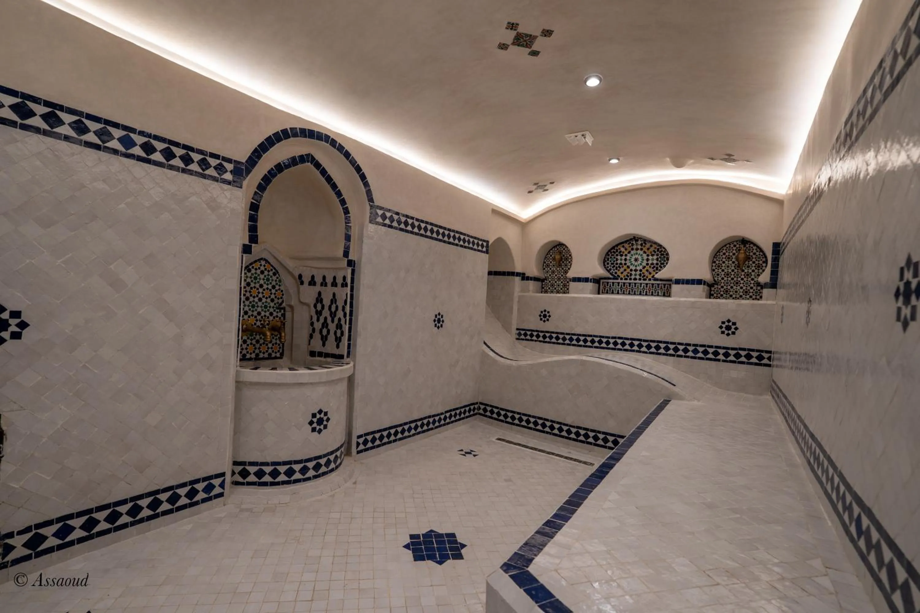 Steam room in Riad ALHAMBRA
