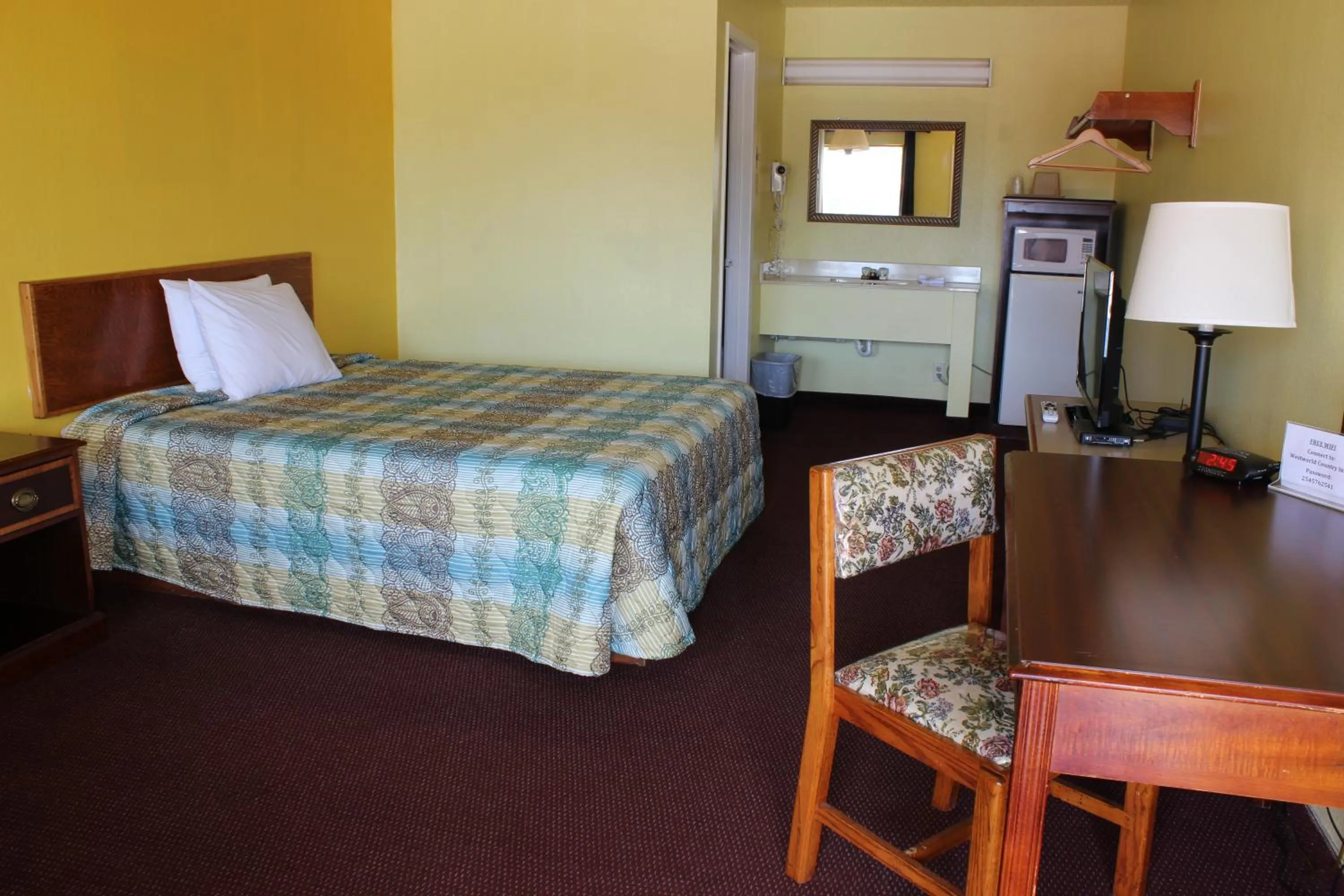 WestWorld Country Inn