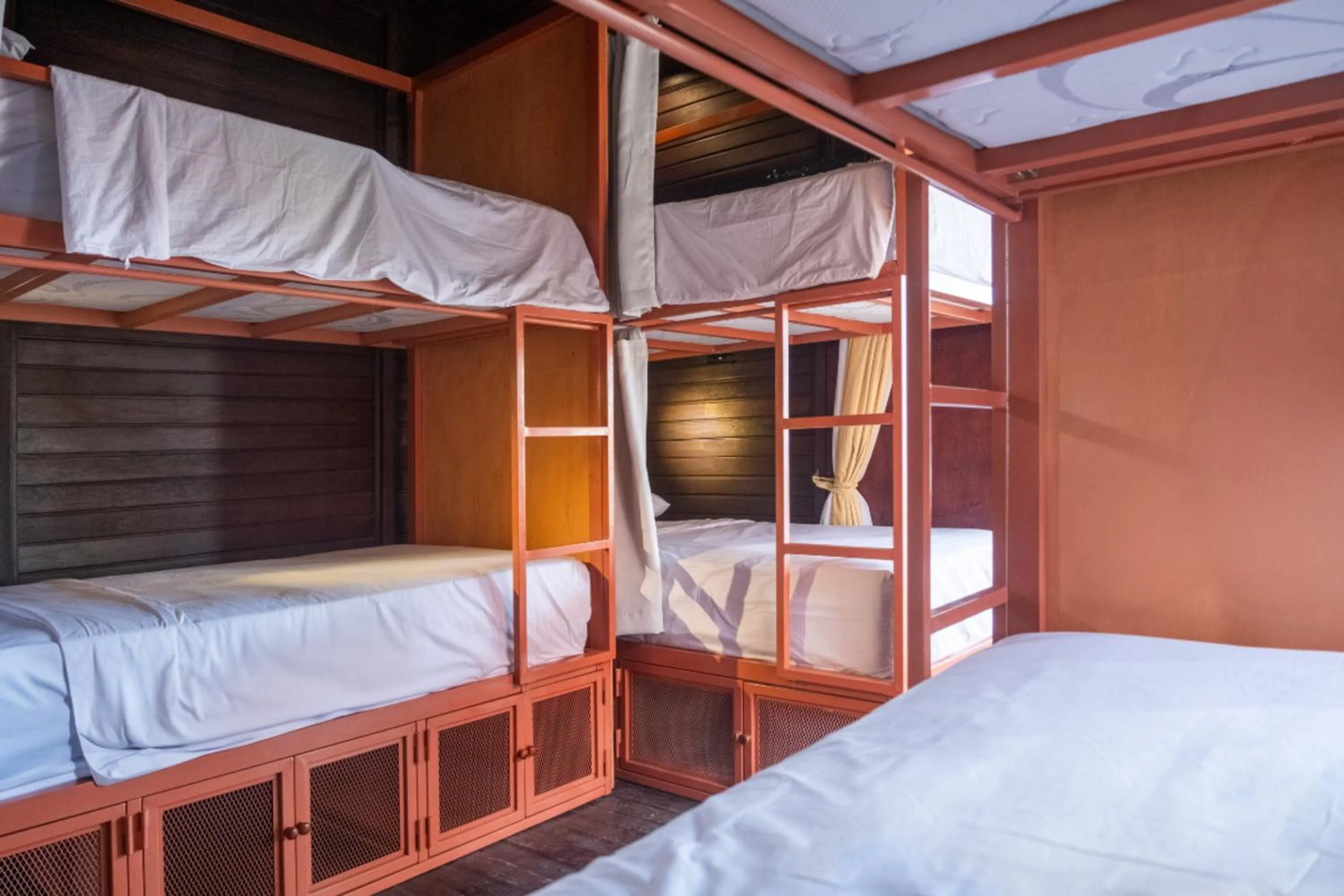 Bed in Mad Monkey Nusa Lembongan