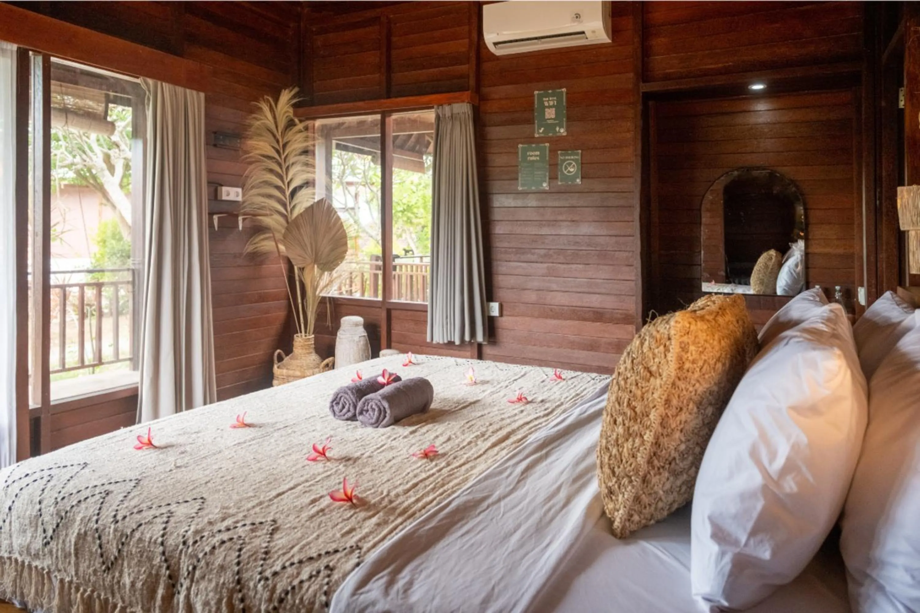 Bed in Mad Monkey Nusa Lembongan
