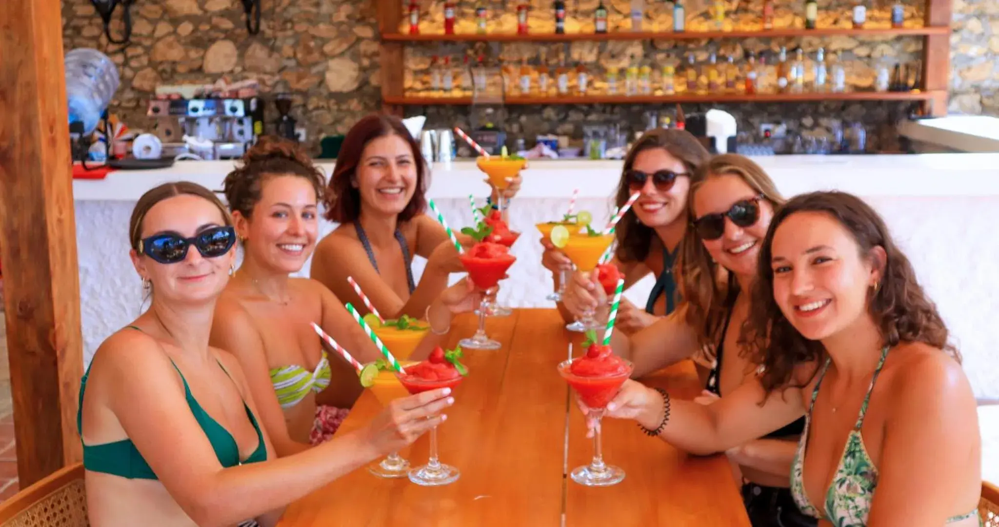 Mad Monkey Nusa Lembongan Mad Monkey Nusa Lembongan