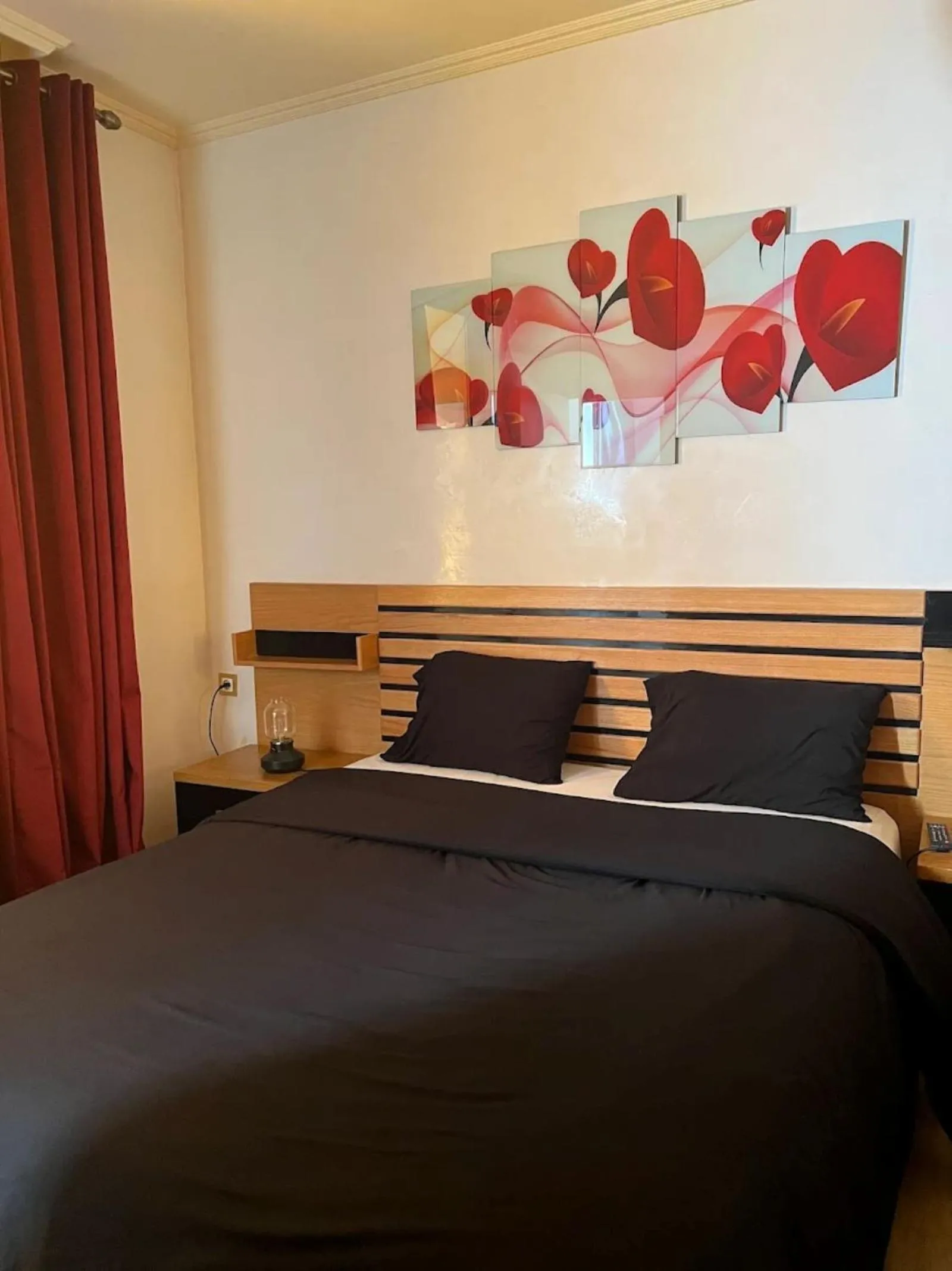 Bedroom, Bed in Hotel D'Europe Centre Ville