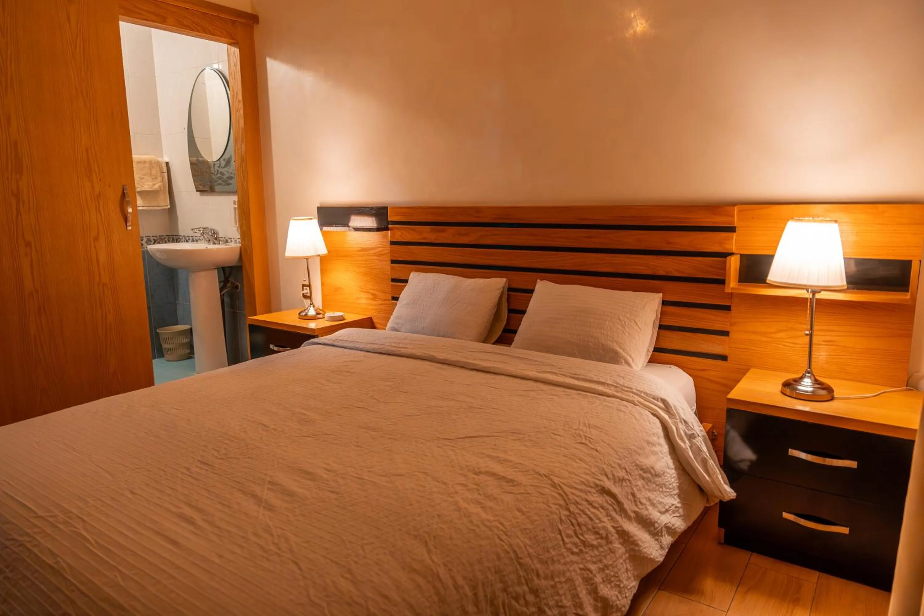 Bed in Hotel D'Europe Centre Ville