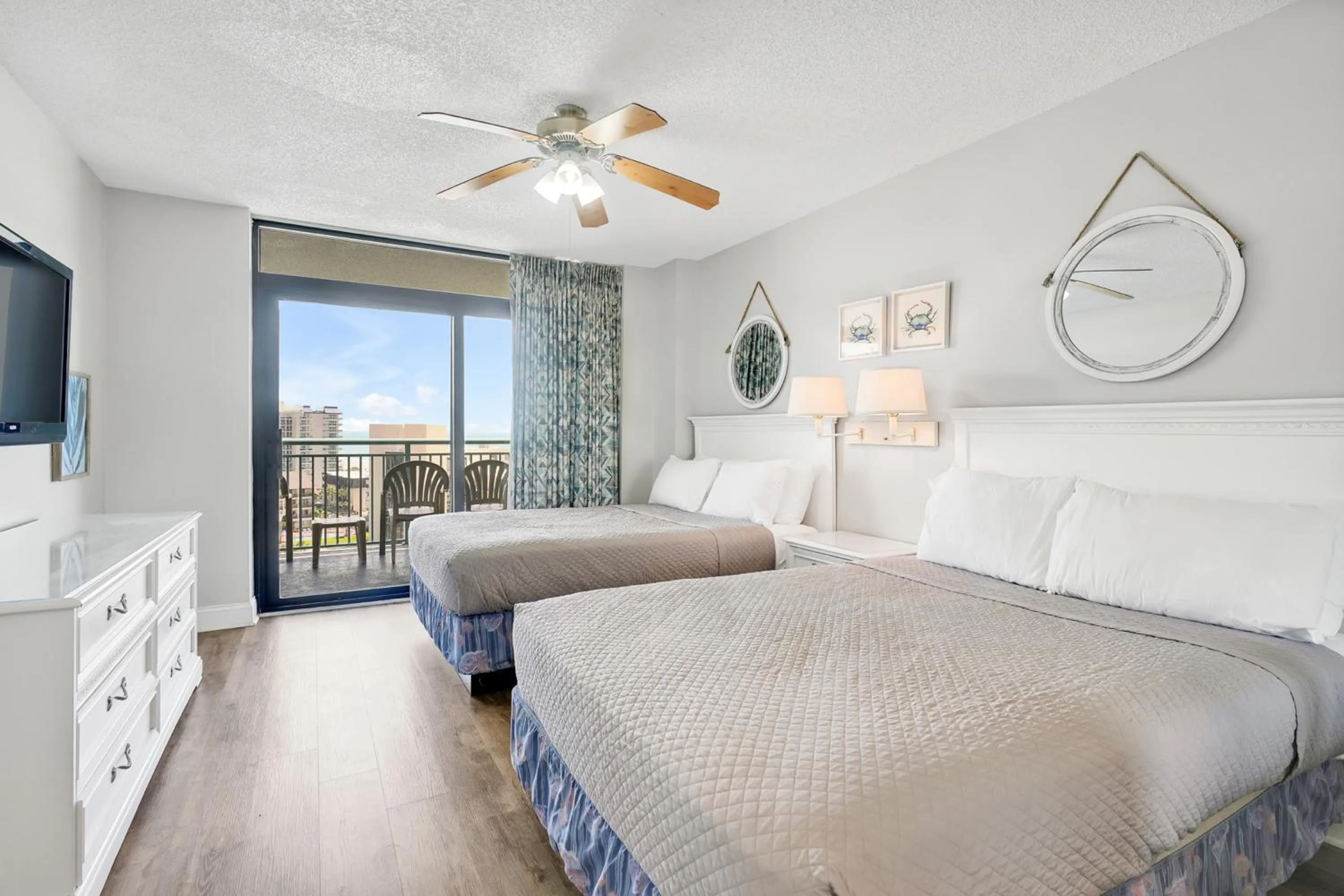 Bedroom, Bed in Sand Dunes Resort & Suites