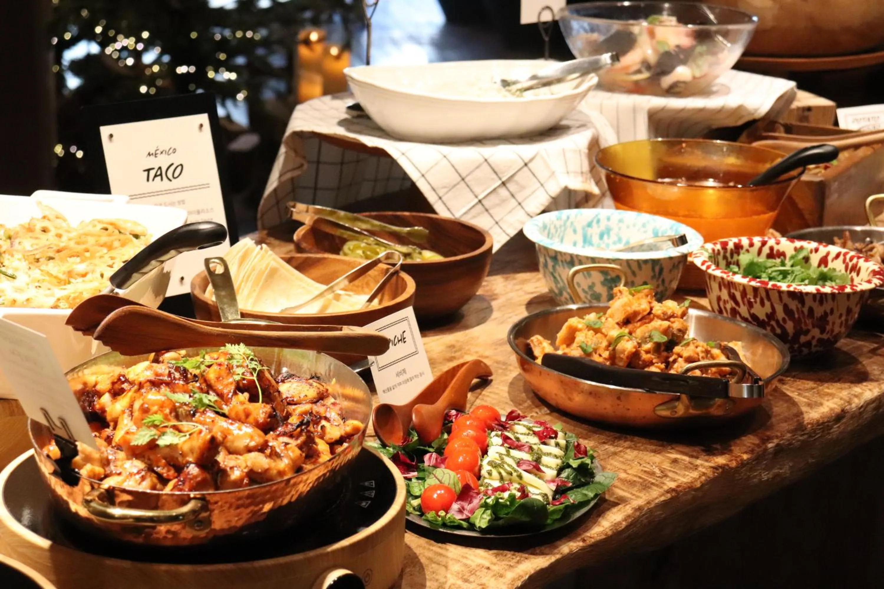 Restaurant/places to eat in After Chapter Hotel Gwanganri