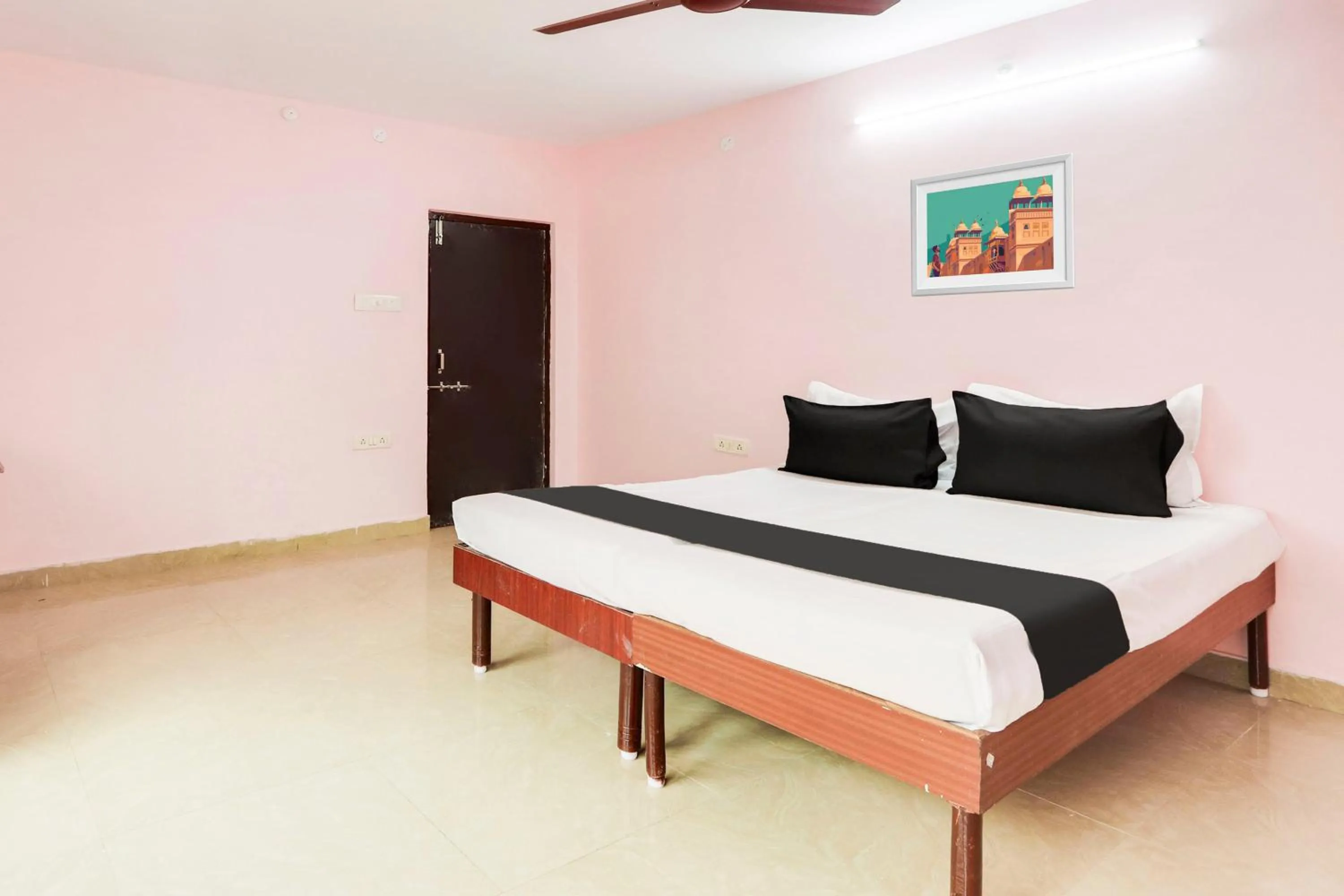 Bedroom, Bed in Hotel O Shirdi Blissful Residency
