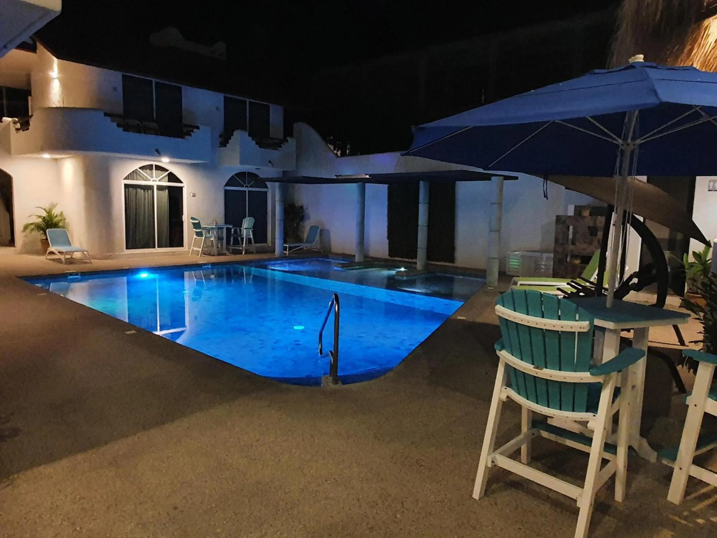 Swimming pool in Hotel Boutique Eden Costa