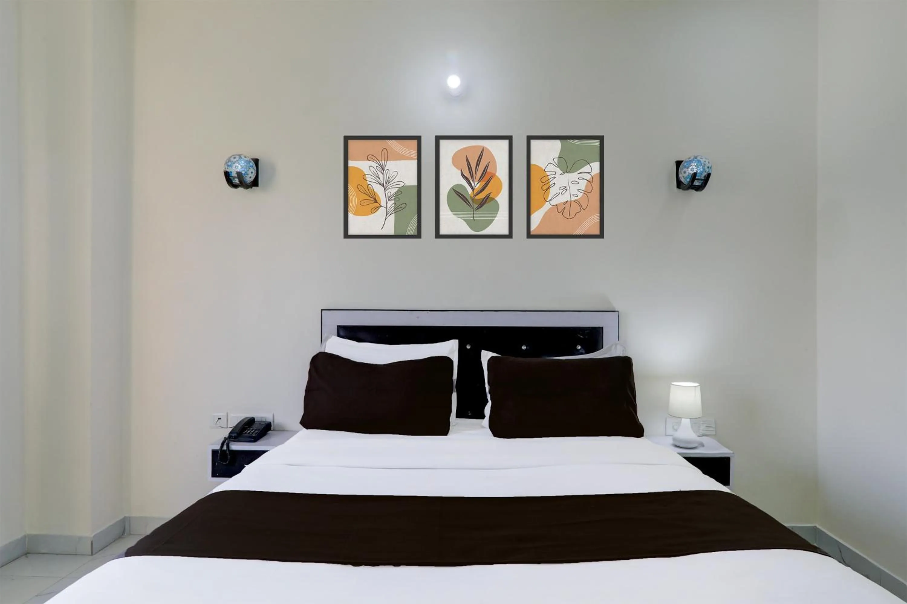 Bedroom in Super Hotel O Banthara near Airport