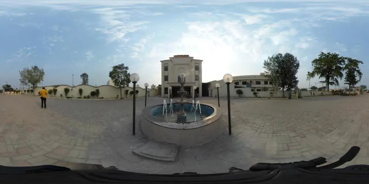 Property building in Hotel Vasu International Property building in Hotel Vasu International