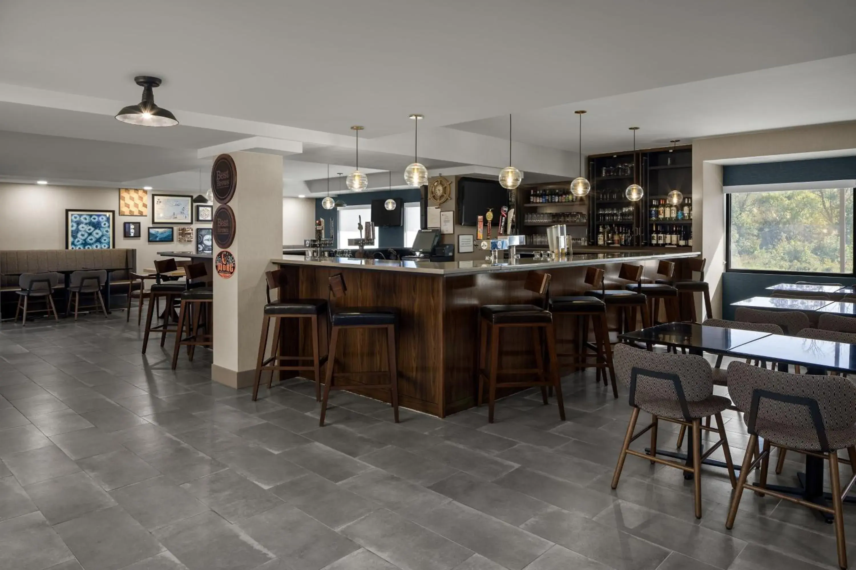 Restaurant/places to eat in Four Points by Sheraton Newark Christiana Wilmington Restaurant/places to eat in Four Points by Sheraton Newark Christiana Wilmington