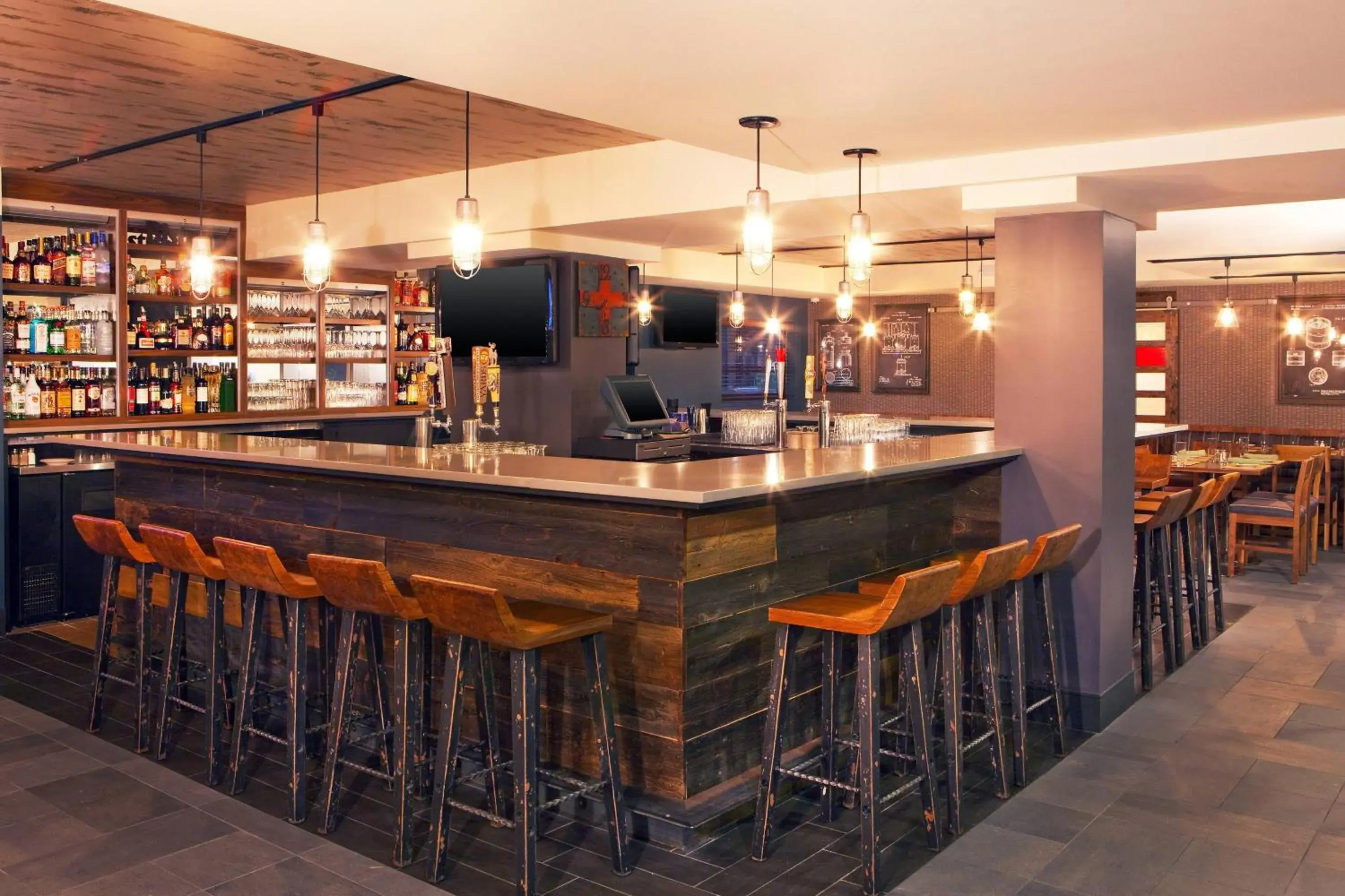 Restaurant/places to eat in Four Points by Sheraton Newark Christiana Wilmington Restaurant/places to eat in Four Points by Sheraton Newark Christiana Wilmington