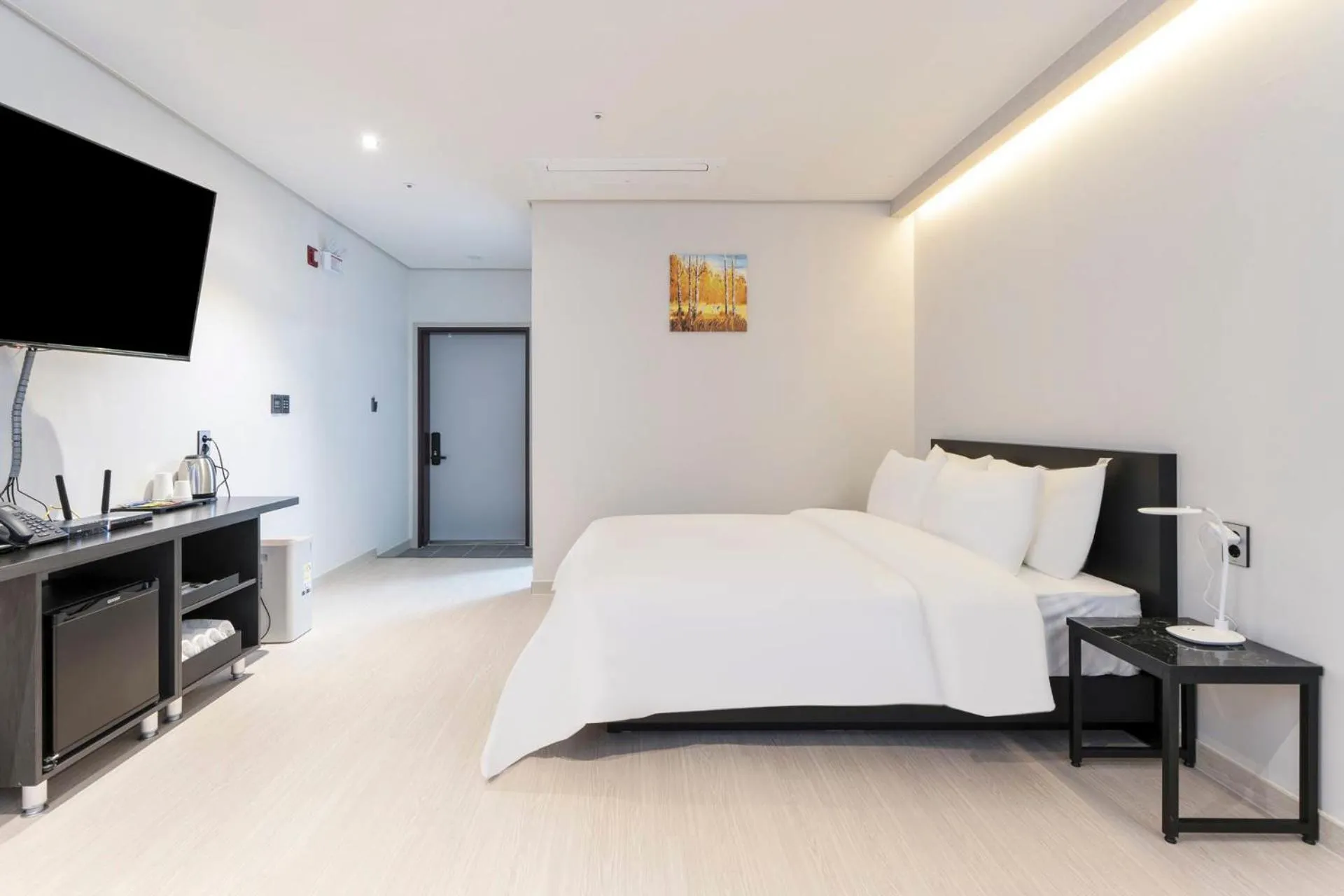 Bed in Hotel Deokyeong