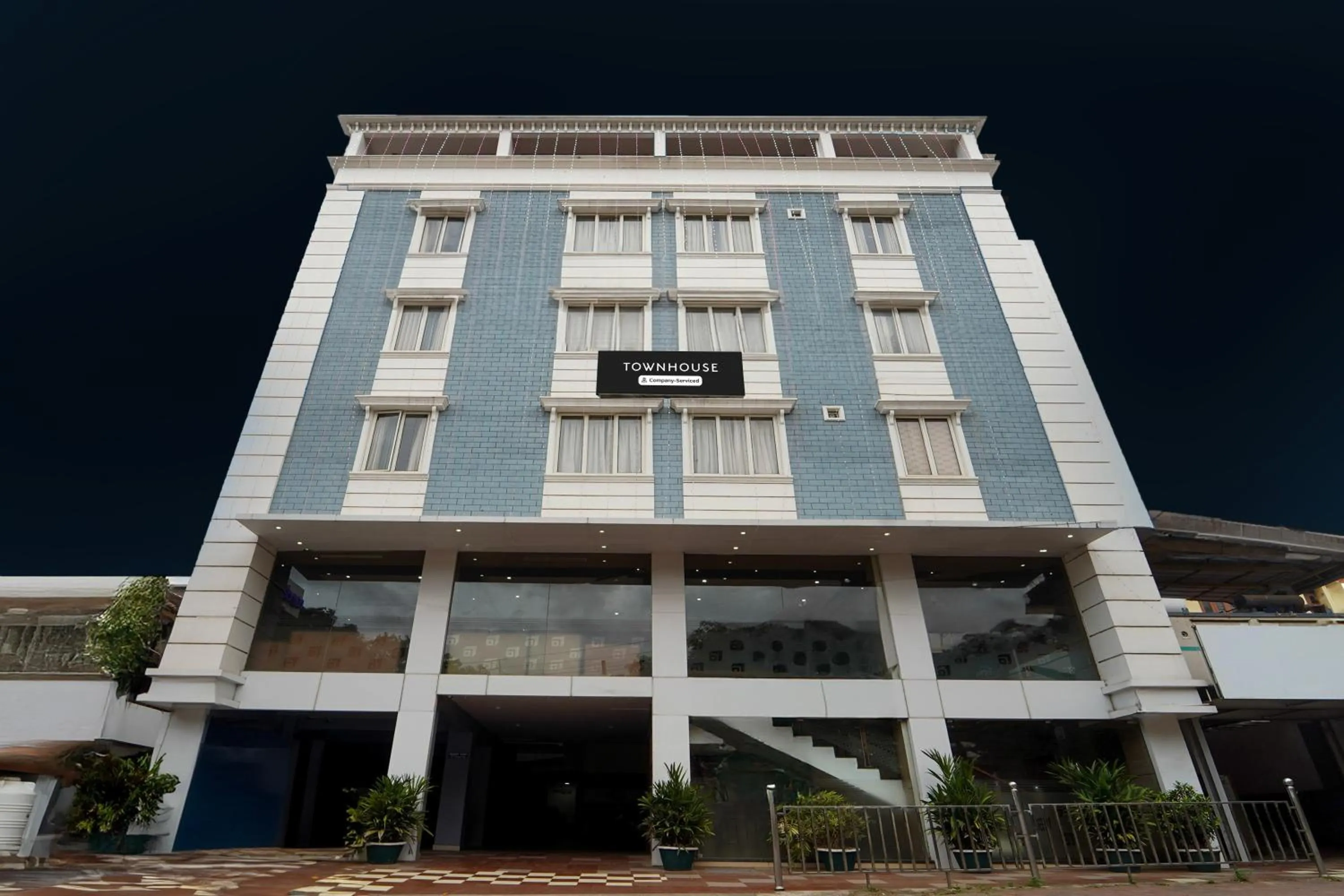 Facade/entrance in Super Townhouse MG Road Trivandrum Formerly Nandanam Park