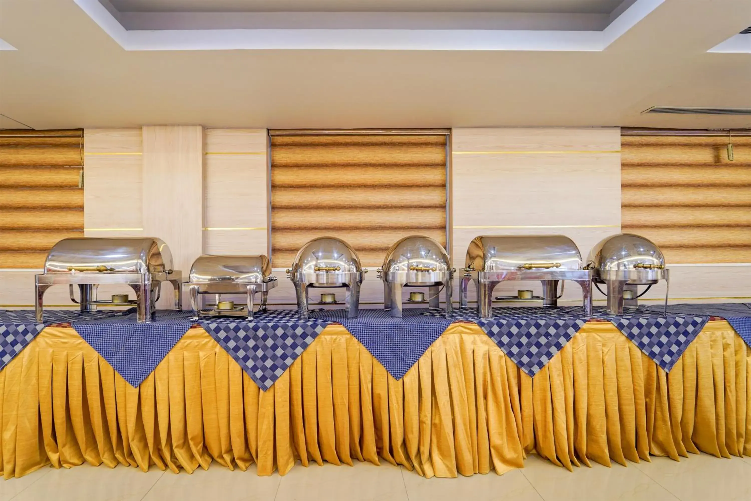 Restaurant/places to eat in Super Townhouse MG Road Trivandrum Formerly Nandanam Park Restaurant/places to eat in Super Townhouse MG Road Trivandrum Formerly Nandanam Park