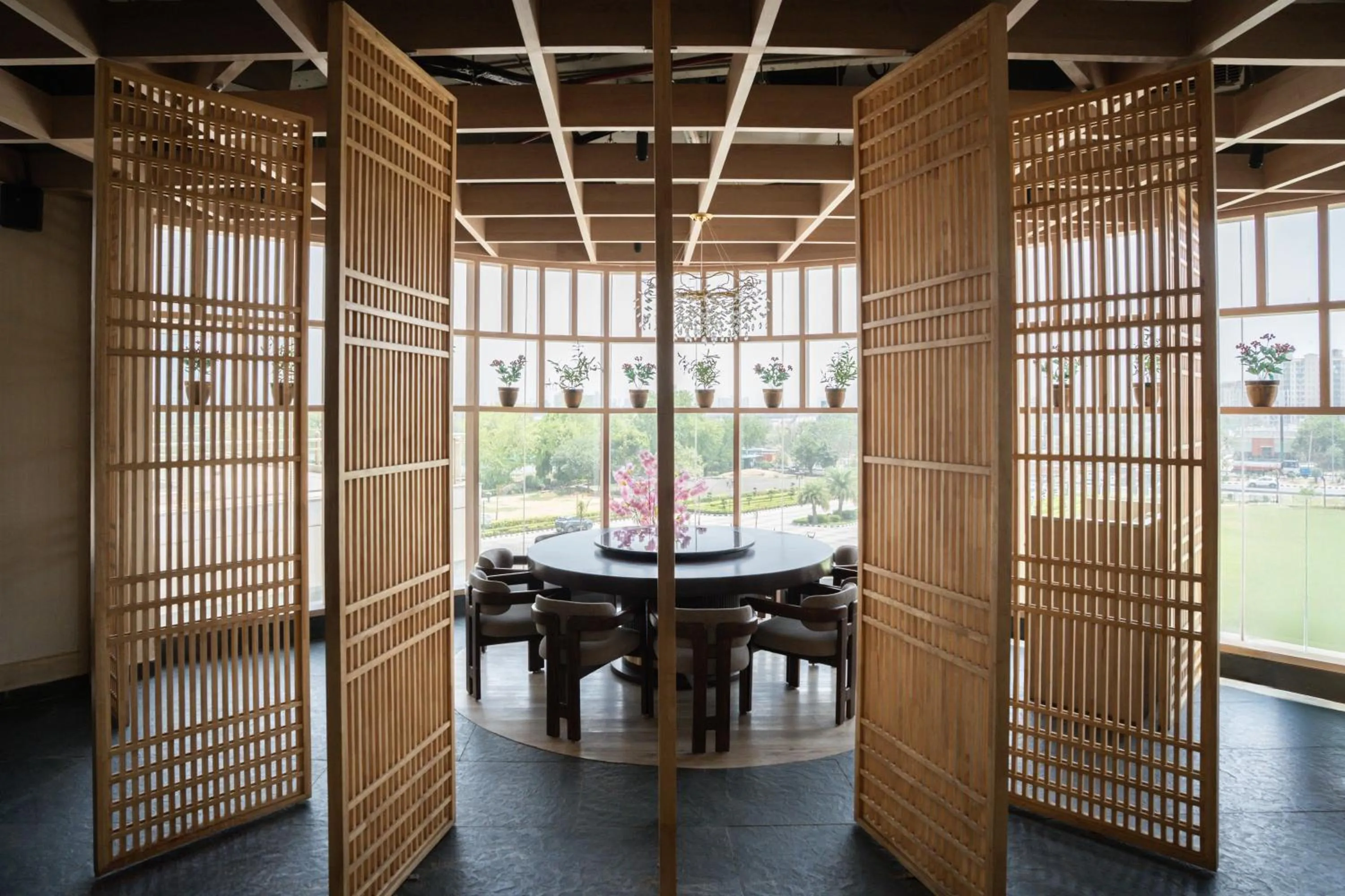 Restaurant/places to eat in AR Suites KLJ Square