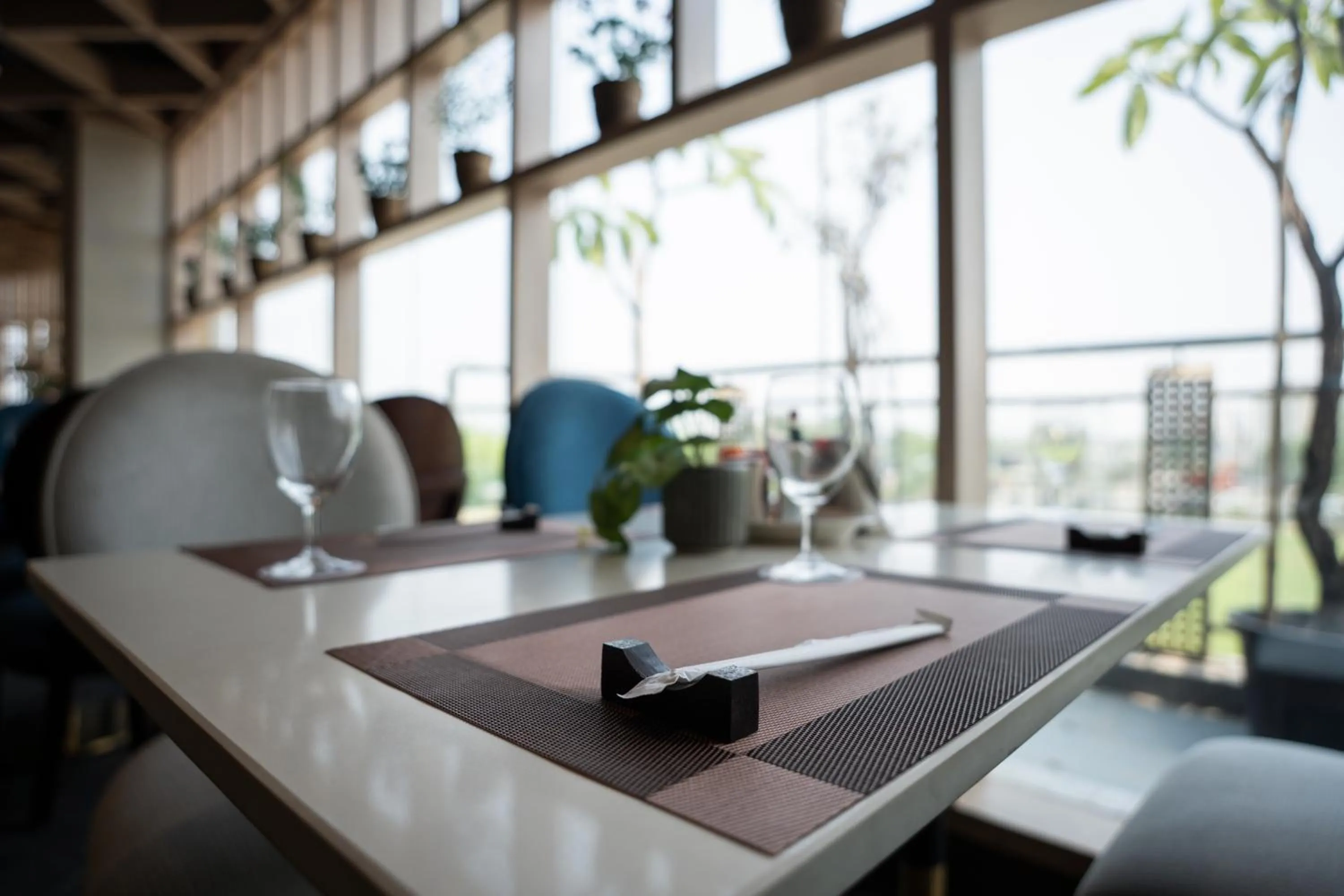 Restaurant/places to eat in AR Suites KLJ Square