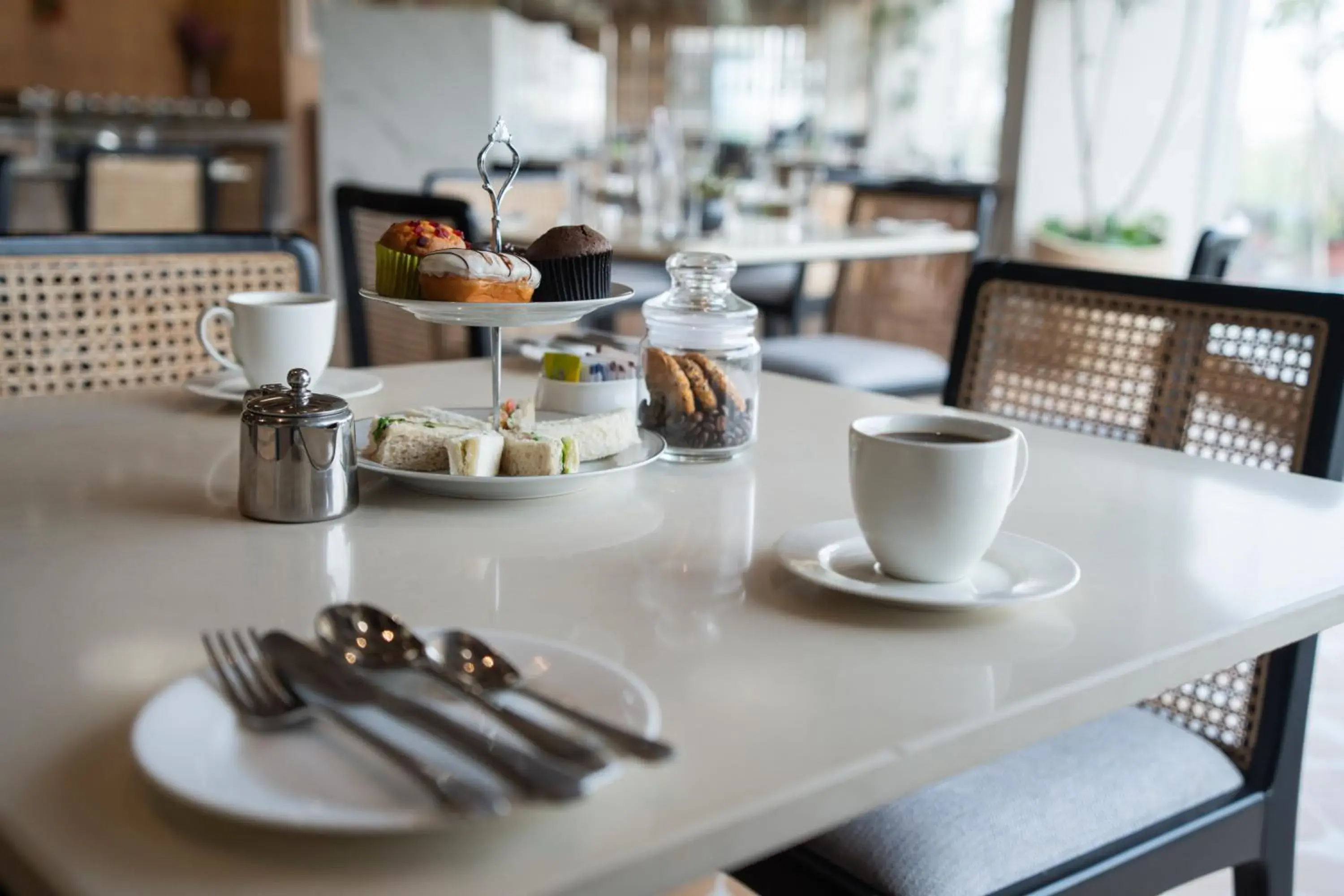 Restaurant/places to eat in AR Suites KLJ Square Restaurant/places to eat in AR Suites KLJ Square