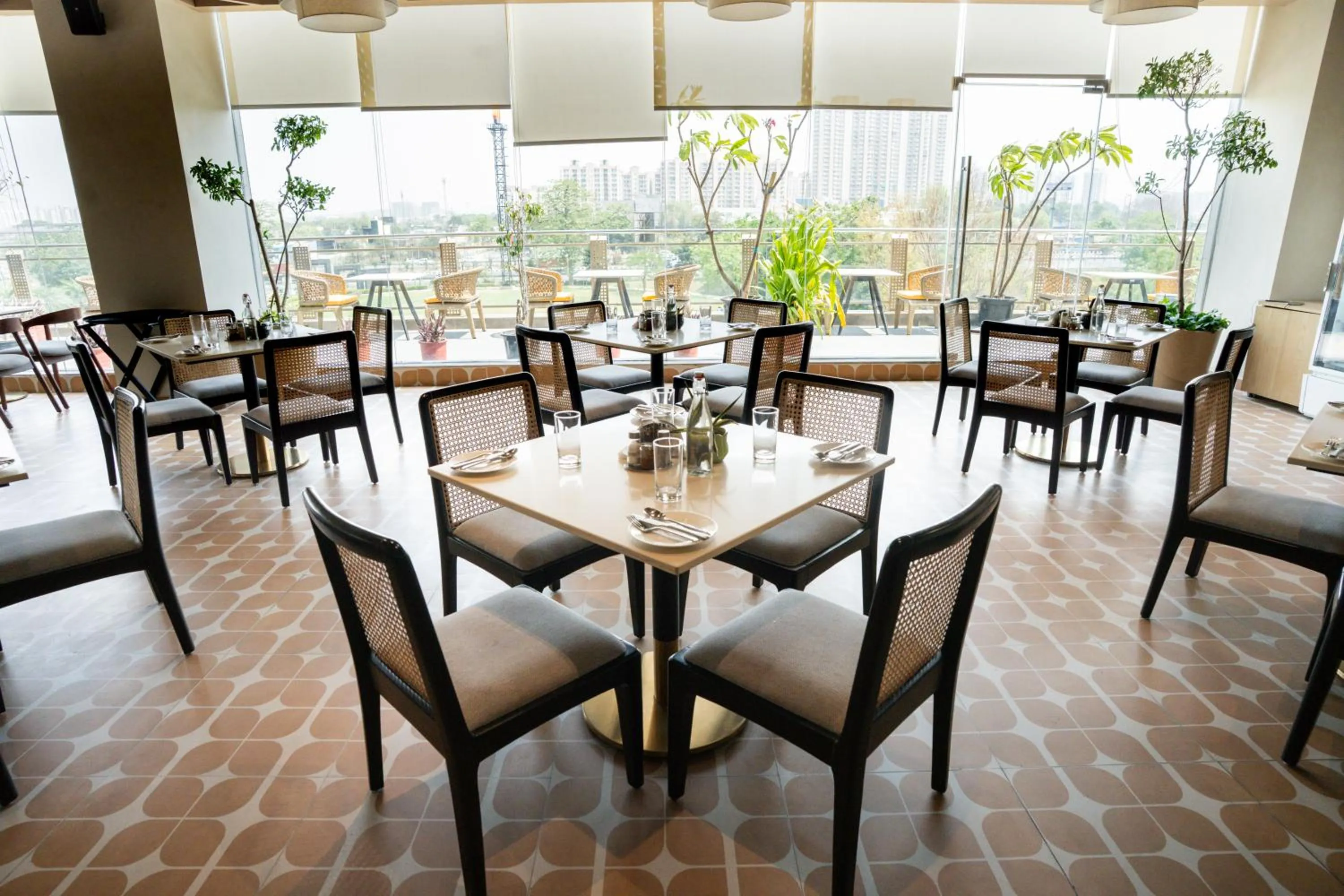 Restaurant/places to eat in AR Suites KLJ Square