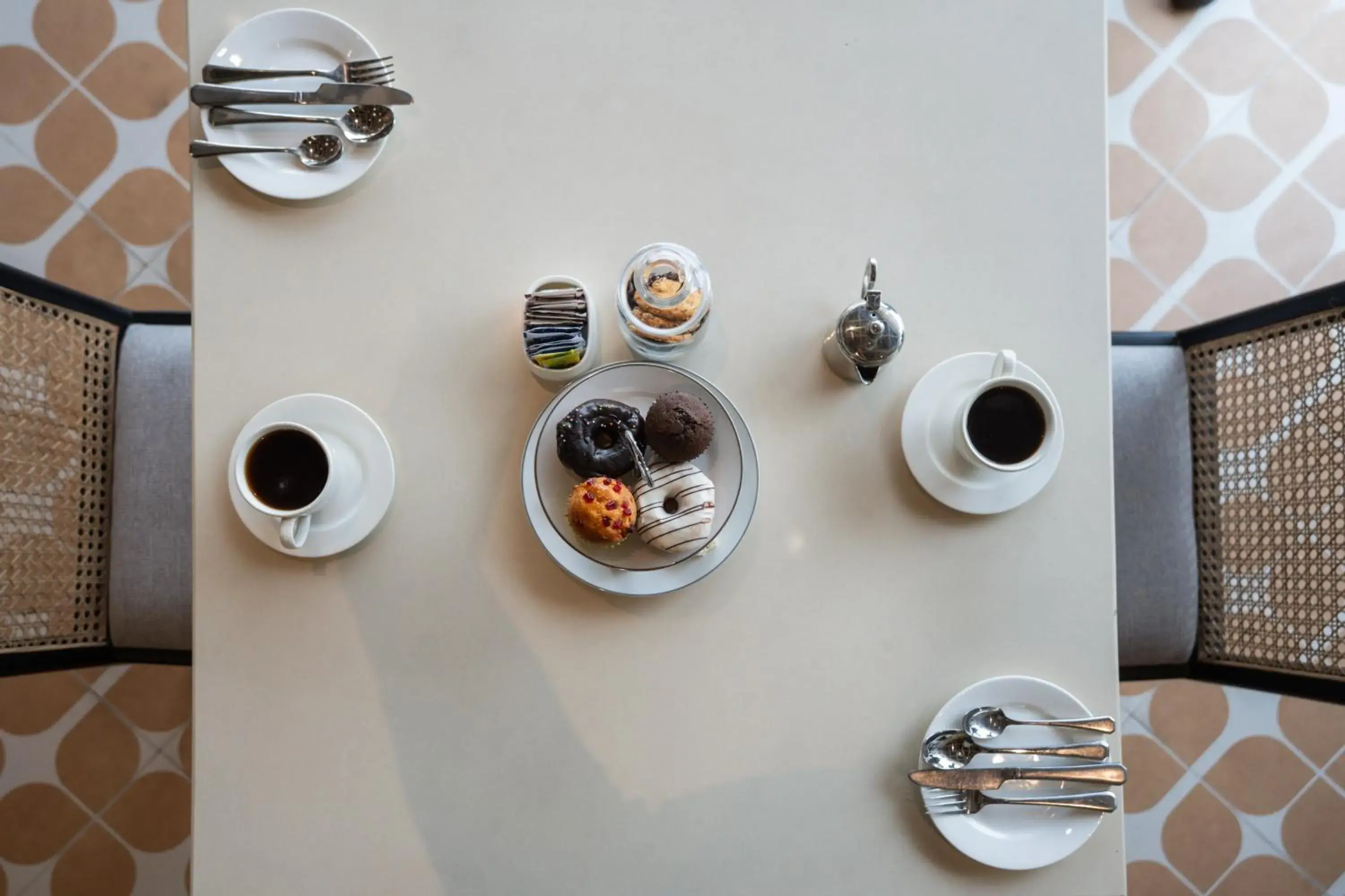 Restaurant/places to eat in AR Suites KLJ Square Restaurant/places to eat in AR Suites KLJ Square