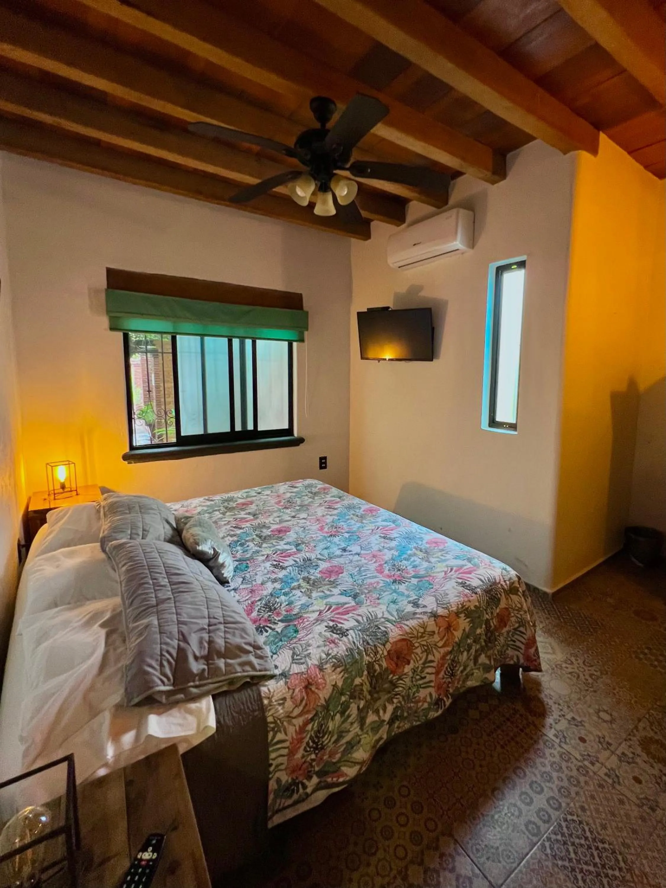 Bed in Hotel Casa Alvarada