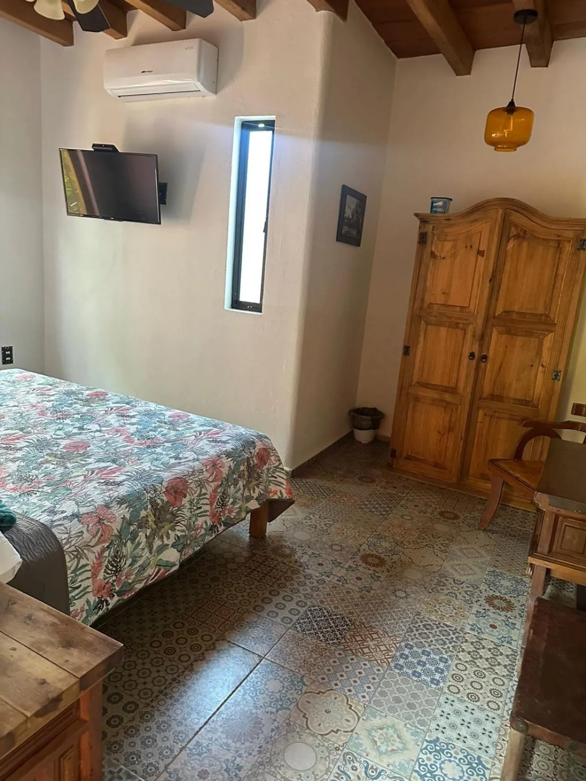 TV and multimedia, Bed in Hotel Casa Alvarada