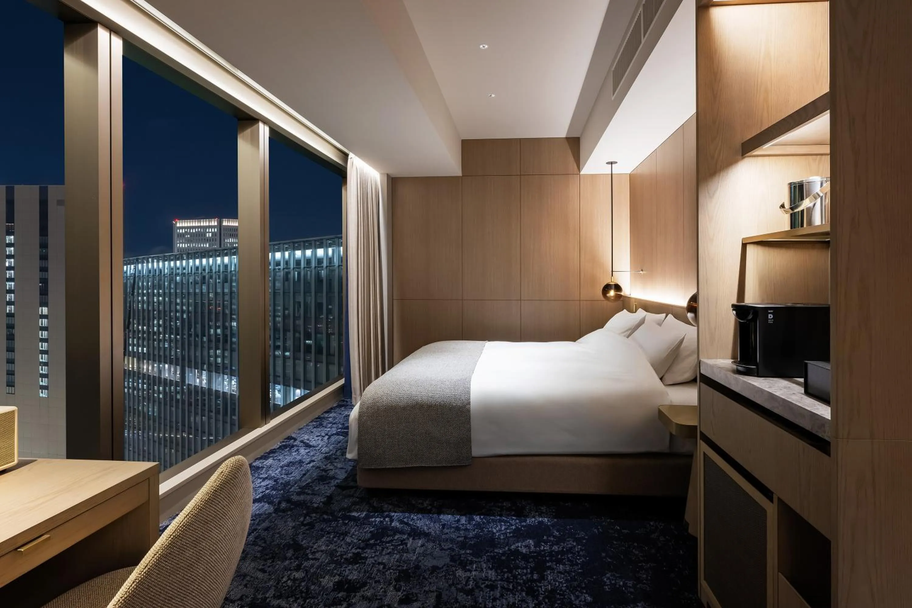 Bedroom, Bed in Hotel Hankyu GRAN RESPIRE OSAKA