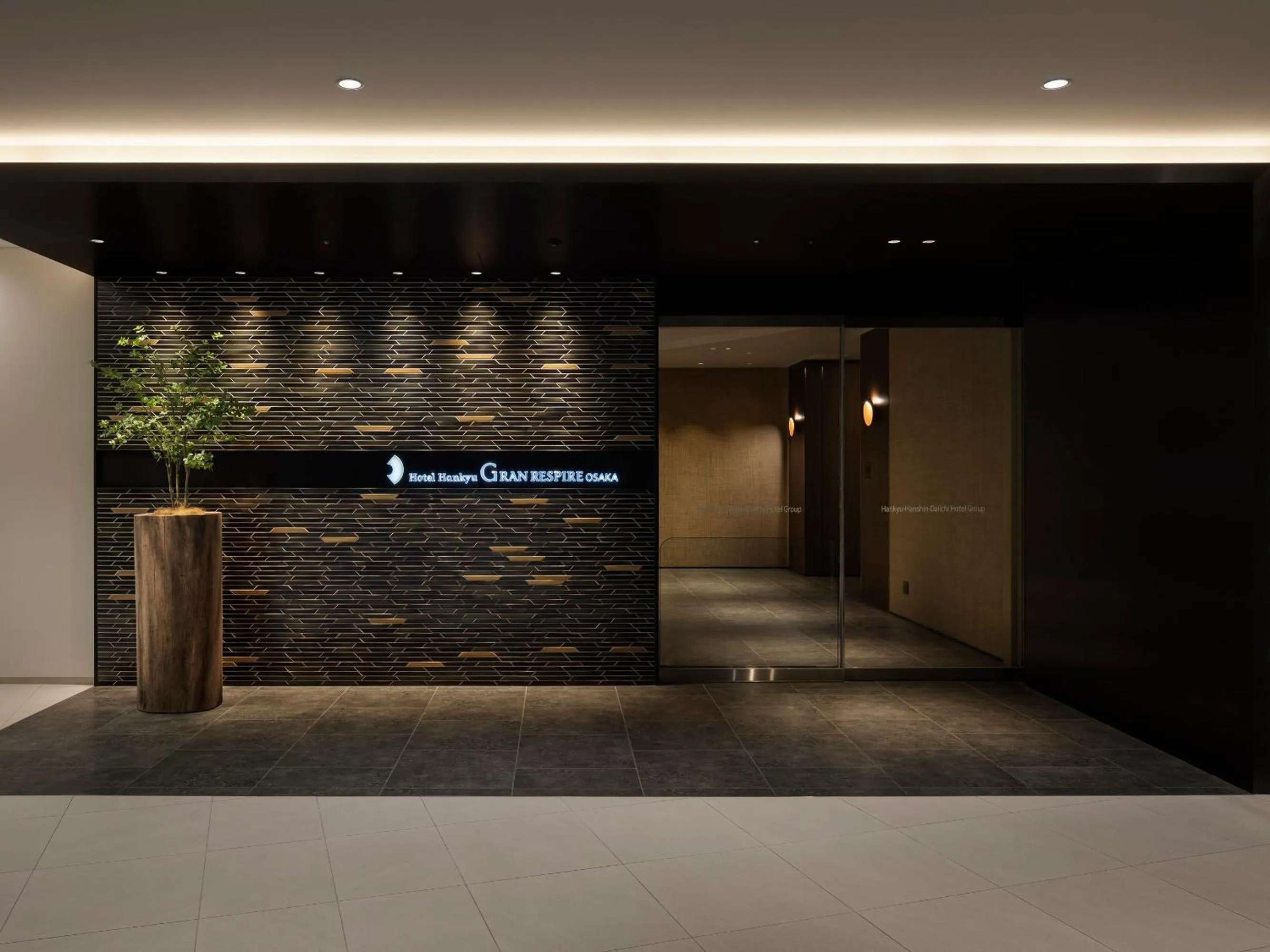 Facade/entrance in Hotel Hankyu GRAN RESPIRE OSAKA