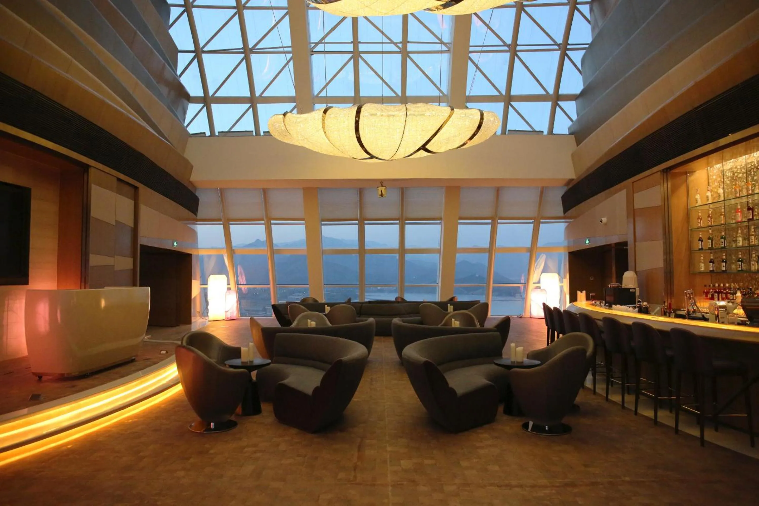 Restaurant/places to eat in Sunrise Kempinski Hotel Beijing