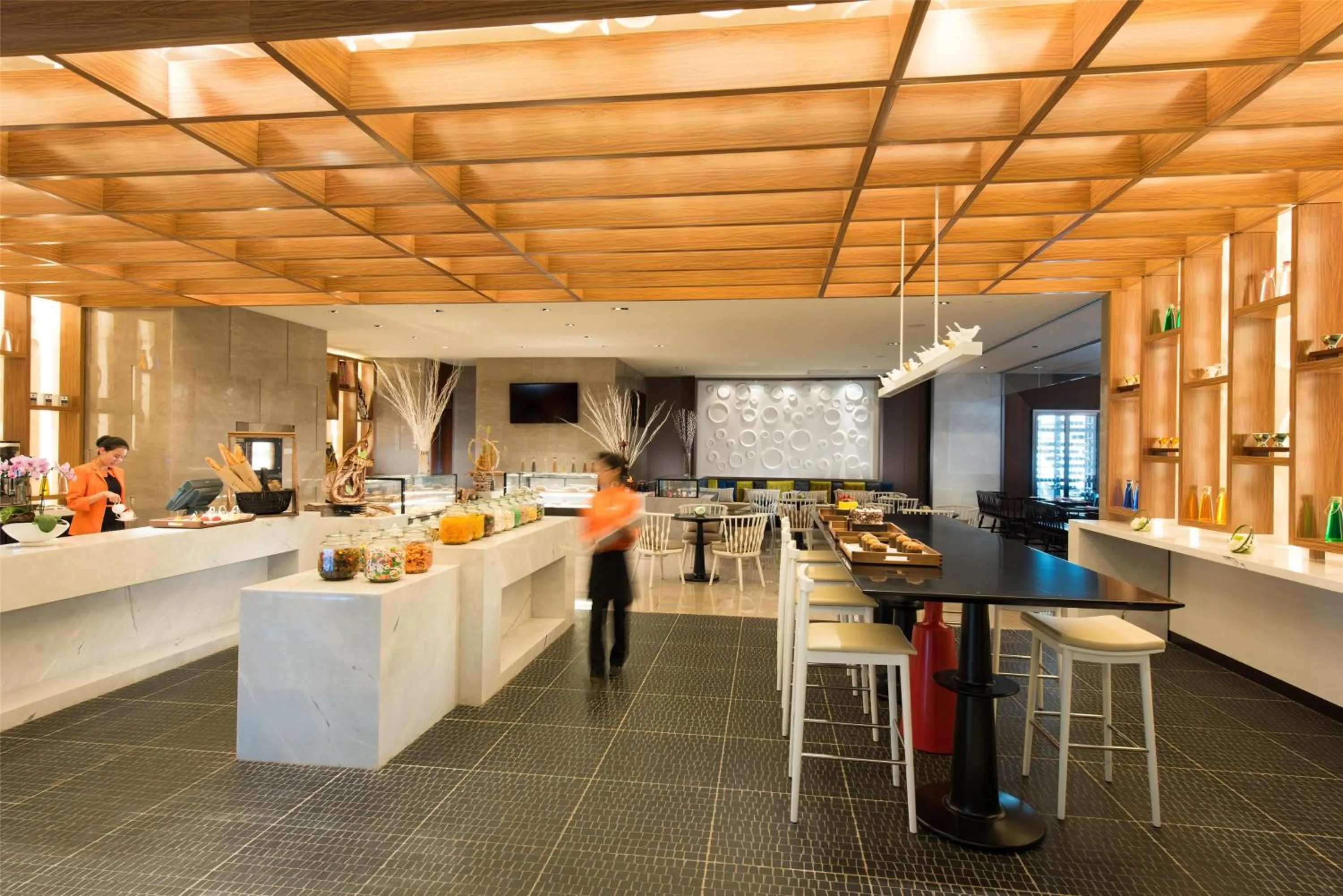 Restaurant/places to eat in Sunrise Kempinski Hotel Beijing