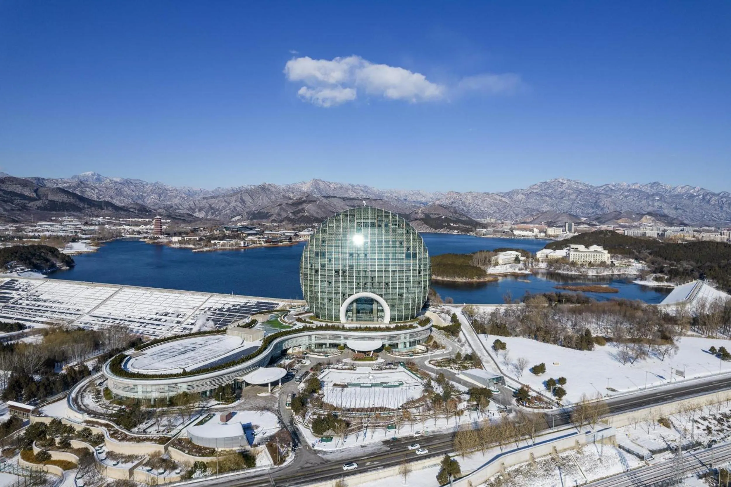 Property building in Sunrise Kempinski Hotel Beijing