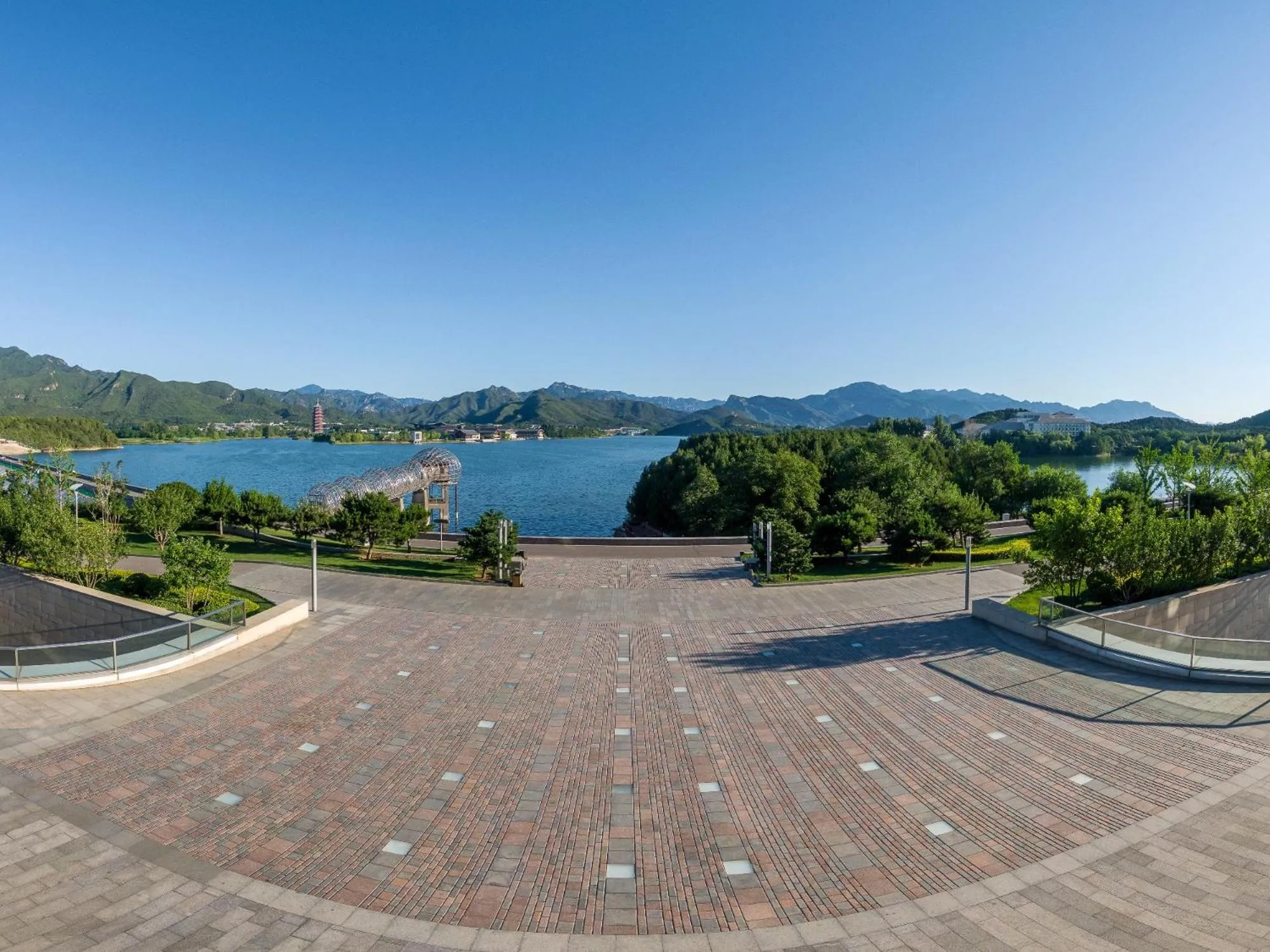 Lake view in Sunrise Kempinski Hotel Beijing