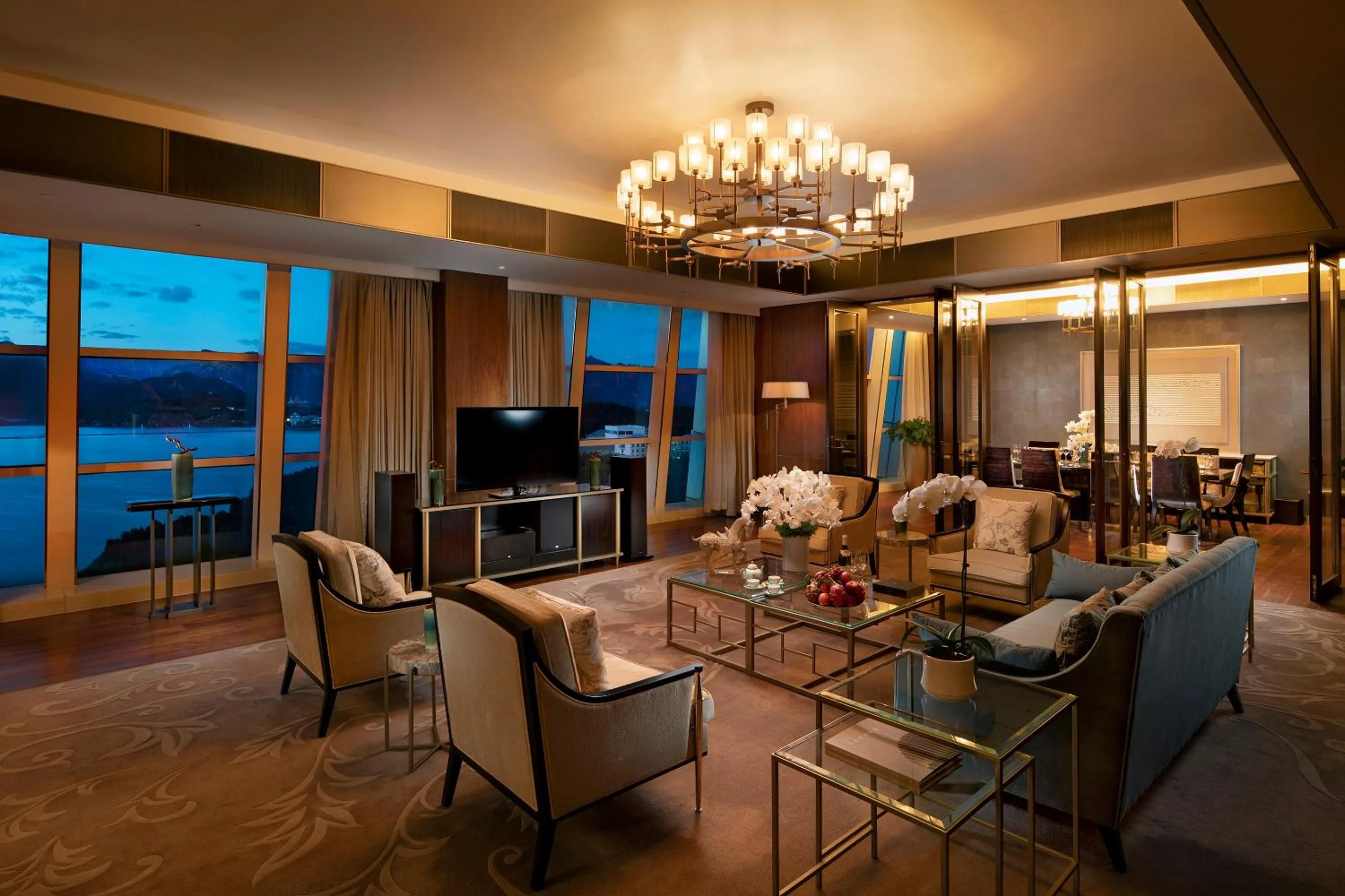 Living room in Sunrise Kempinski Hotel Beijing