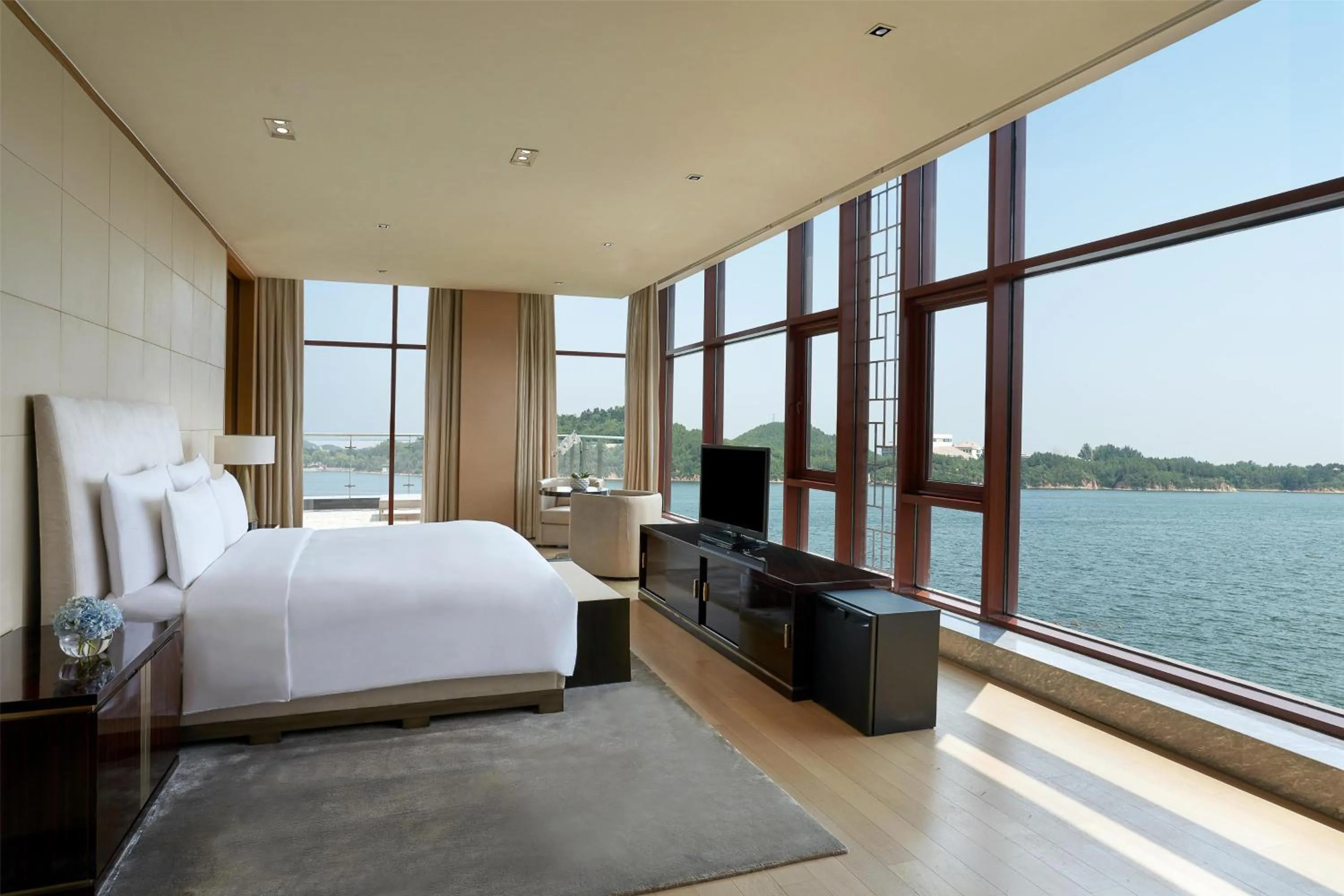 Bedroom, Bed in Yanqi Hotel, Managed by Kempinski